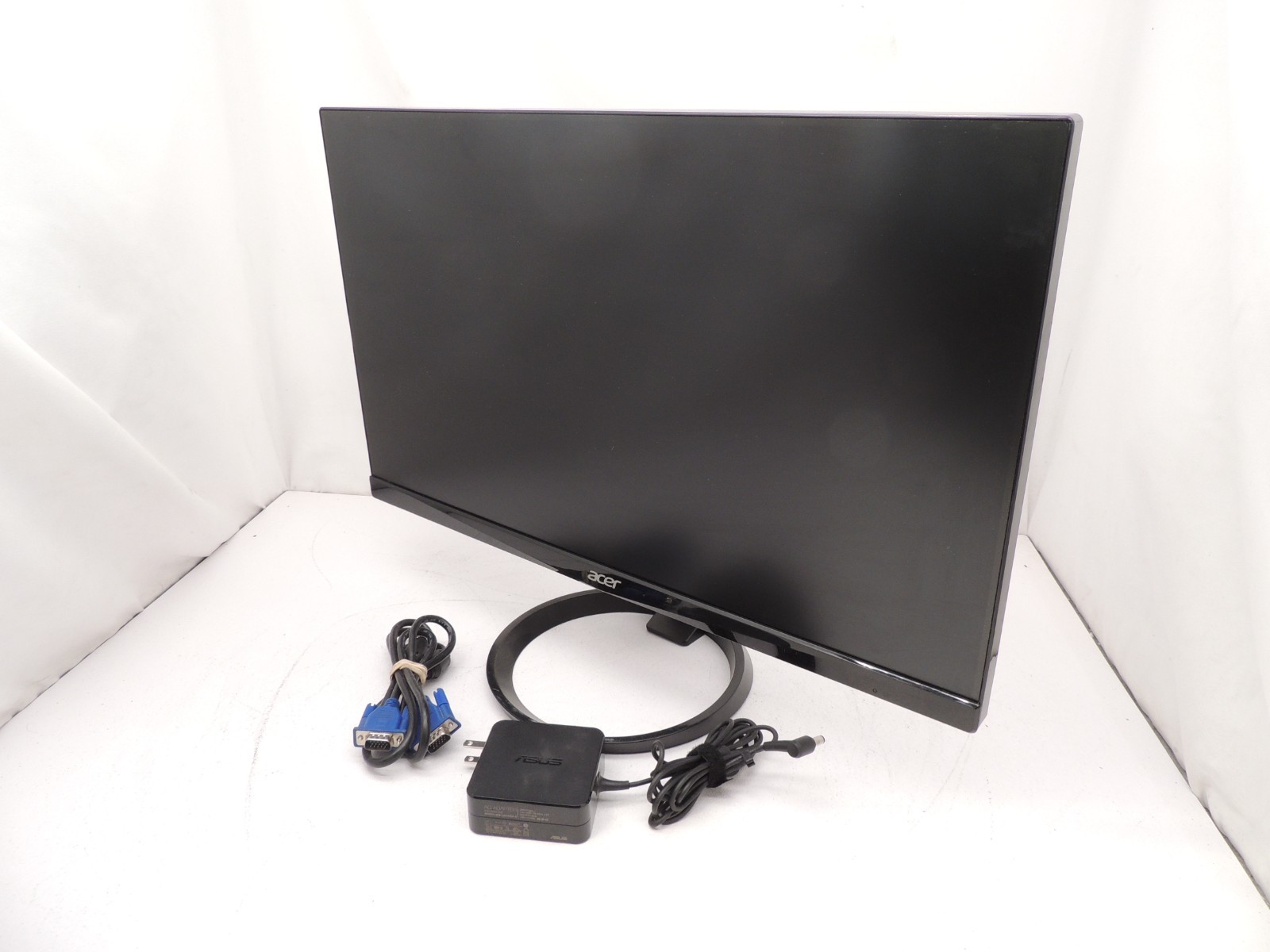 Acer 24" Full HD IPS Monitor R240HY VGA HDMI DVI Audio