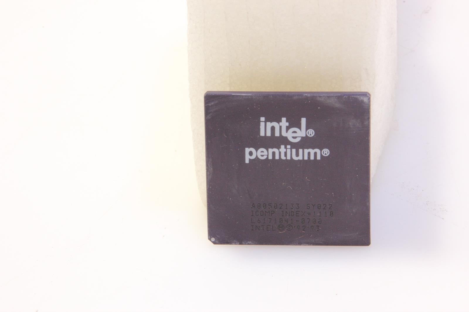 INTEL SY022 Pentium 133MHz CPU Socket 5 & 7 A80502133 SY022 SKU218447