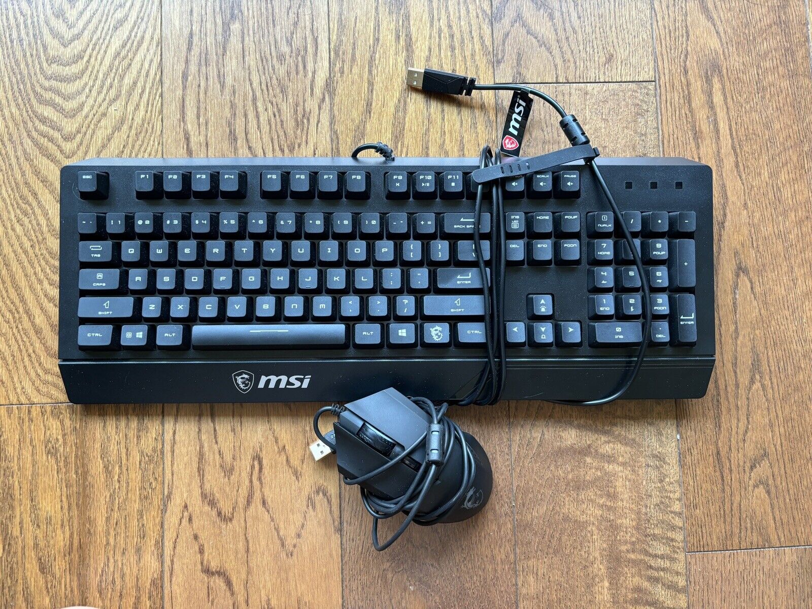 MSI Gaming Keyboard And Mouse Vigor GK20 CLUTCH GM08 RGB Backlight