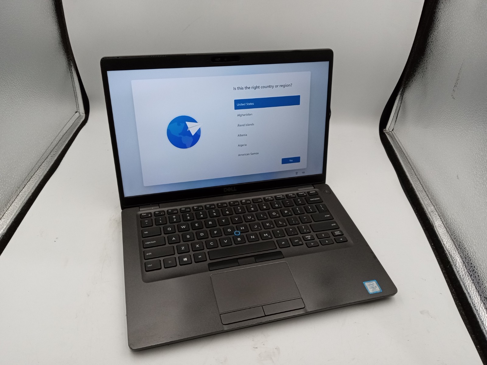 Dell Latitude 5400 14" Touchscreen i5-8365U 4GB 128GB Windows 11 - READ -RR