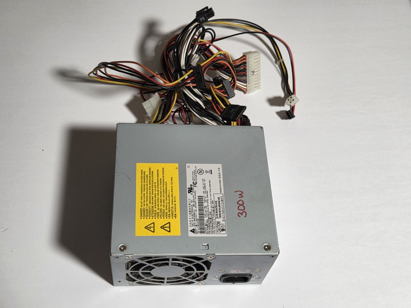 Delta DPS-300PB-3A 300W Power Supply
