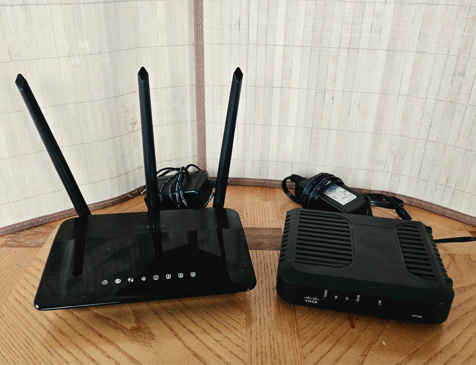 D-link DIR 859 ac 1750 wifi gigabit router with Cisco DPC3010 modem