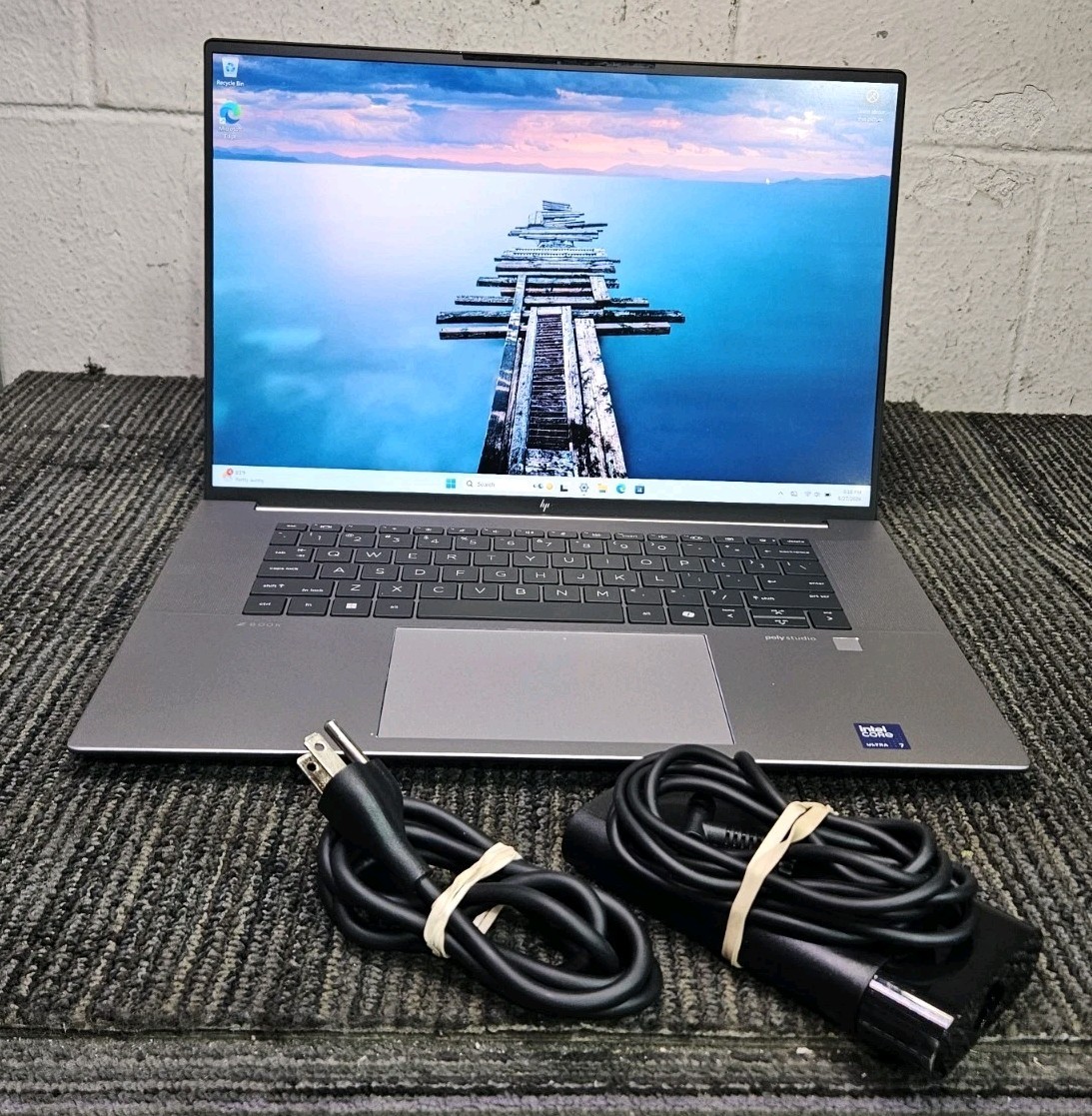 HP Zbook Studio 16" G11 Mobile Work Station PC Ultra 7 165H 32GB RAM 1 TB SSD