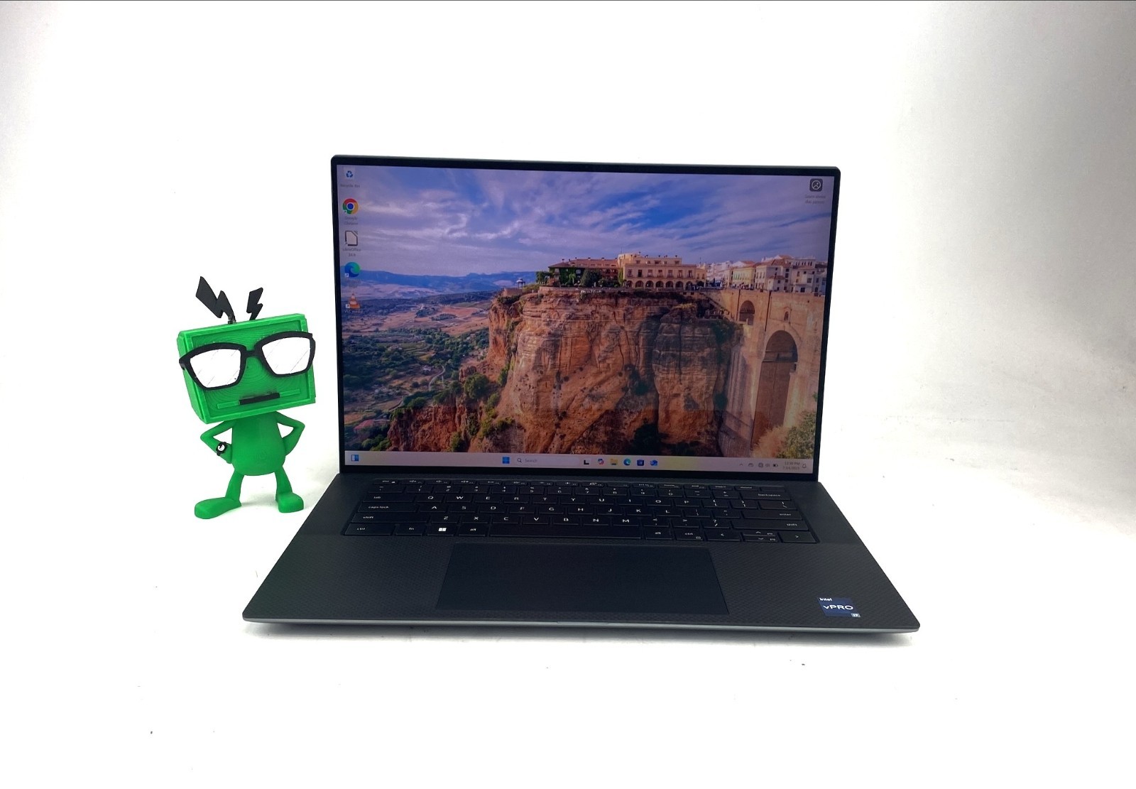 Dell Precision 5570 Core i7 12th Gen 1.30GHz 12800H 32GB DDR5 500GB SSD Grade-B.