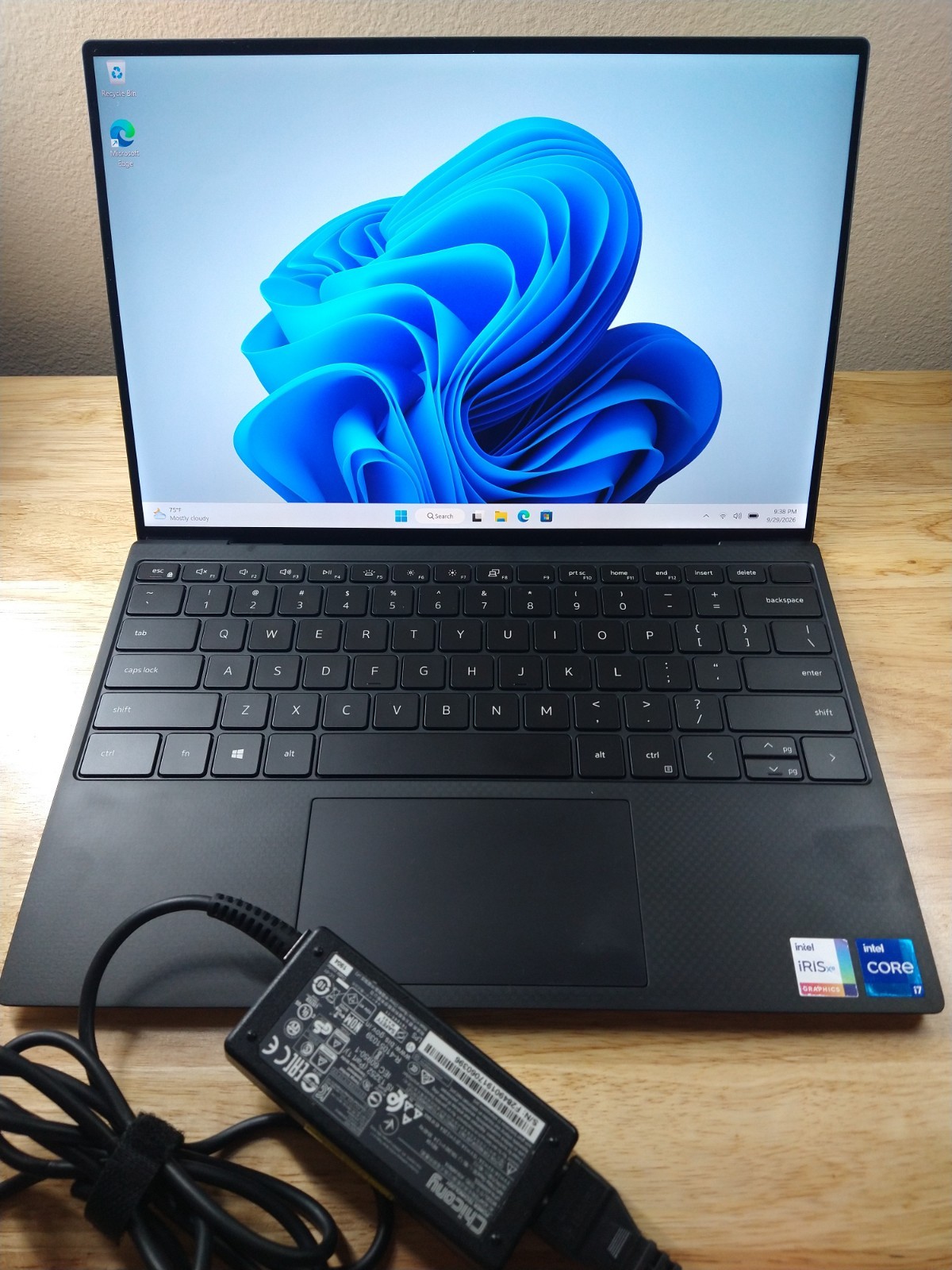 Dell XPS 13 9310 Core i7-1165G7 32GB RAM 512GB SSD 4K UHD TOUCHSCREEN 