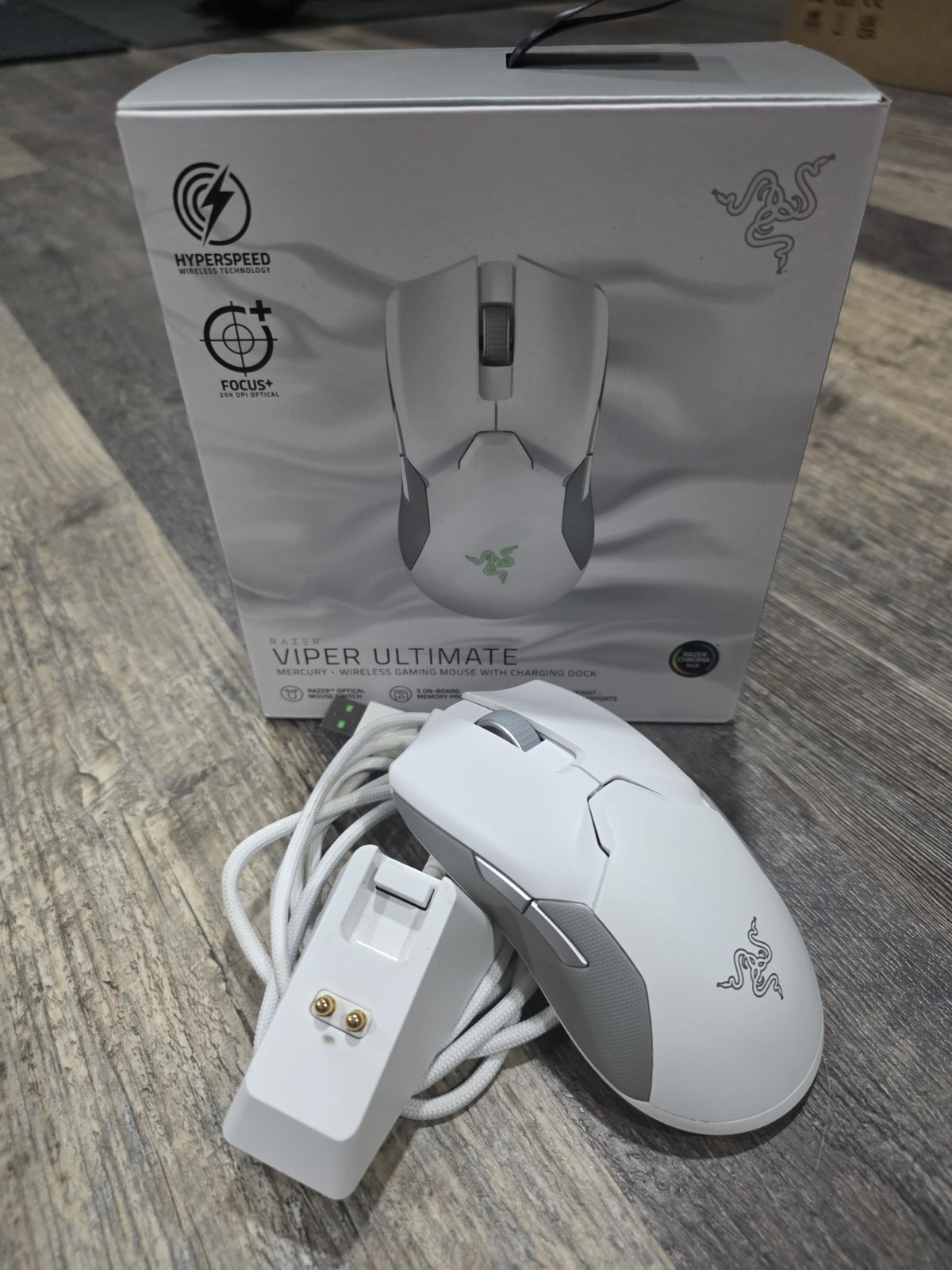 Razer Viper Ultimate Wireless Gaming Mouse With Dock - Mercury
