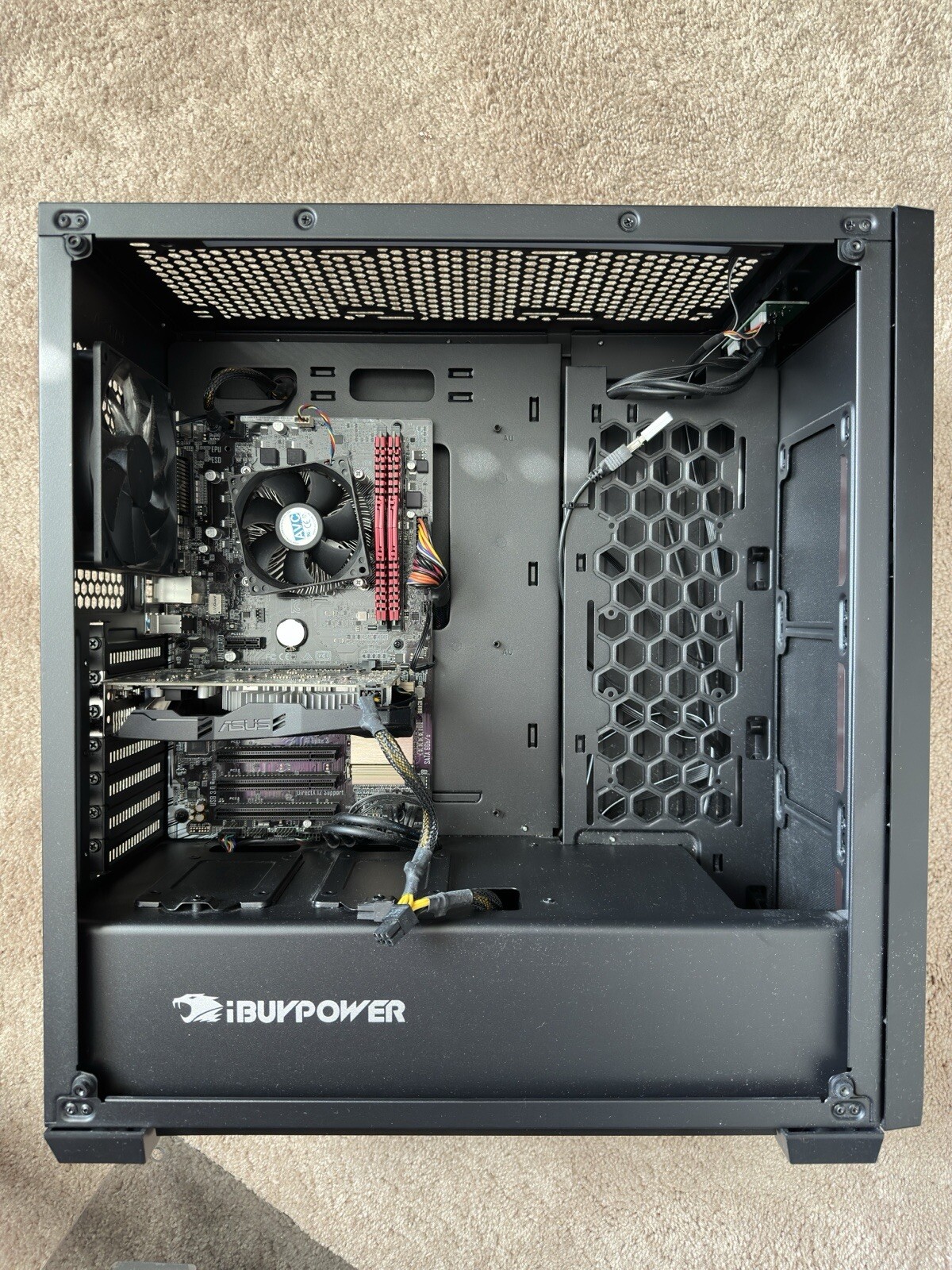 iBuyPower TRACE930 (120GB+1TB, Intel Core i7 7th Gen., 3.60GHz, 16GB) Desktop