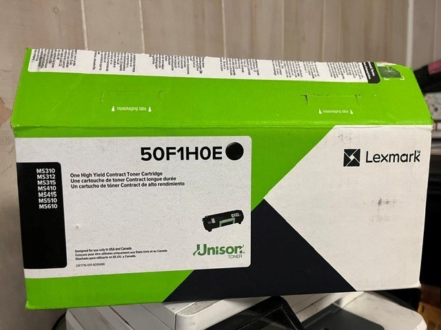Lexmark 501HE High Yield Eco-Friendly Toner Cartridge 50F1H0E Toner open box -sb