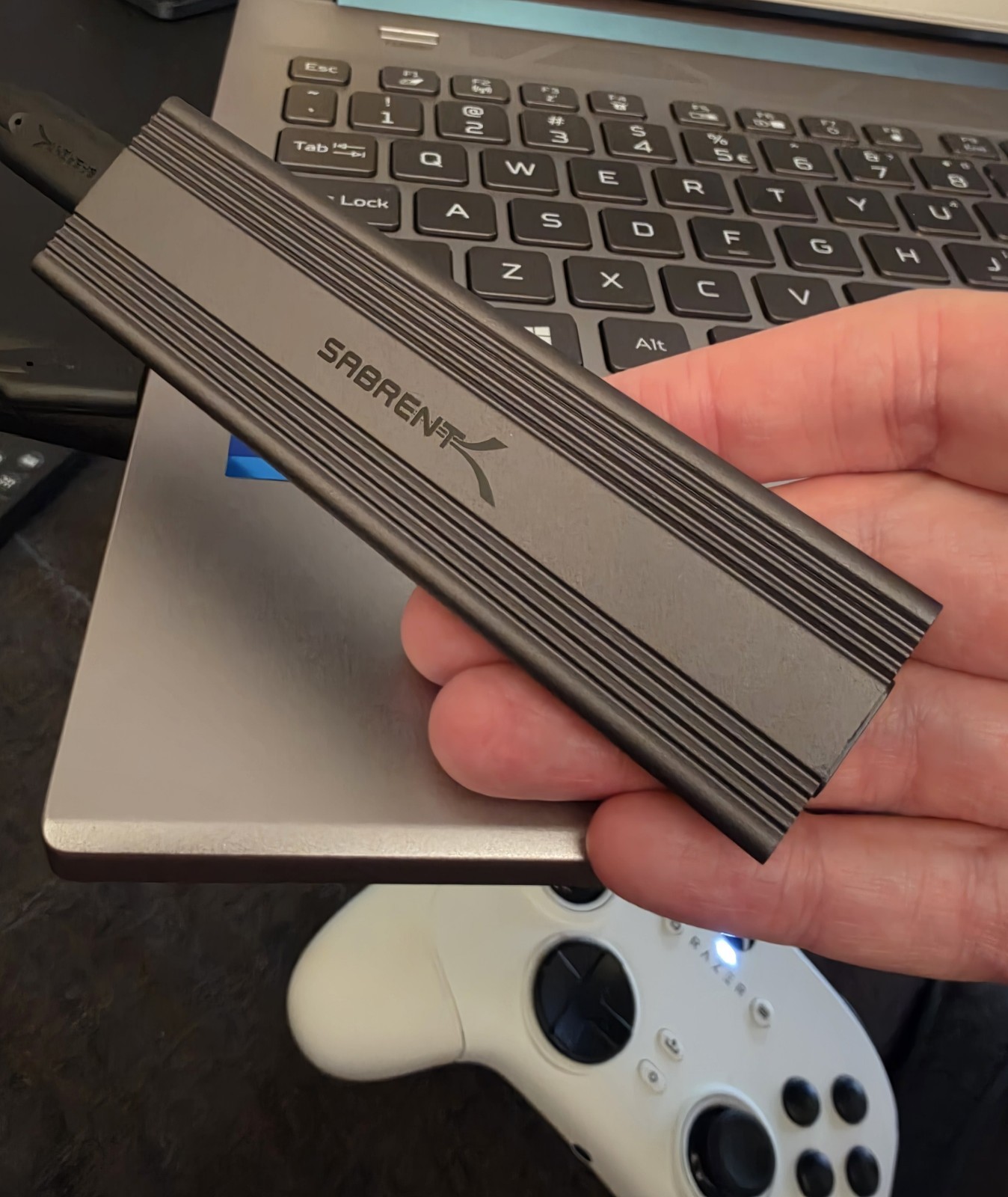Samsung 1TB NVMe M.2 2280 PCIe 4.0 SSD + Sabrent USB-C Enclosure ROG Xbox Ally X