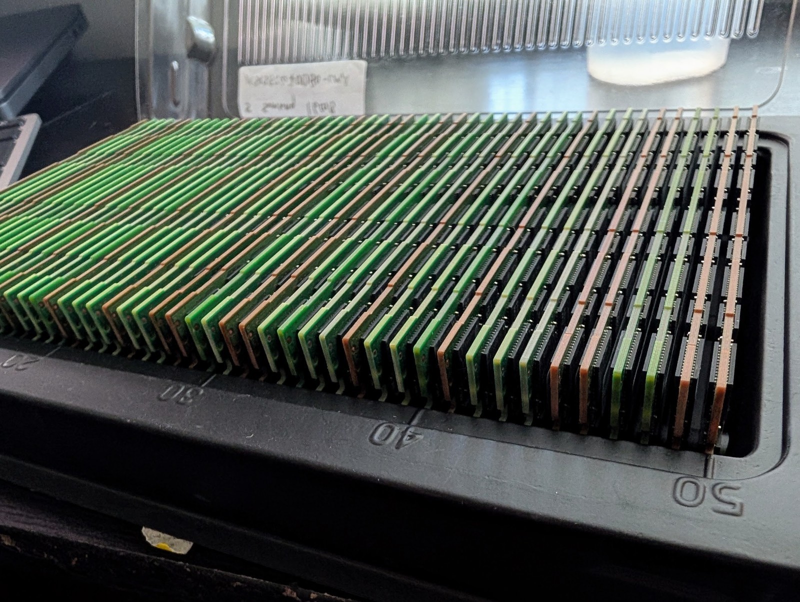 *Lot of 49 units* Samsung 16GB 2RX4 PC3-14900R DDR3-1866 - M393B2G70DB0-CMA