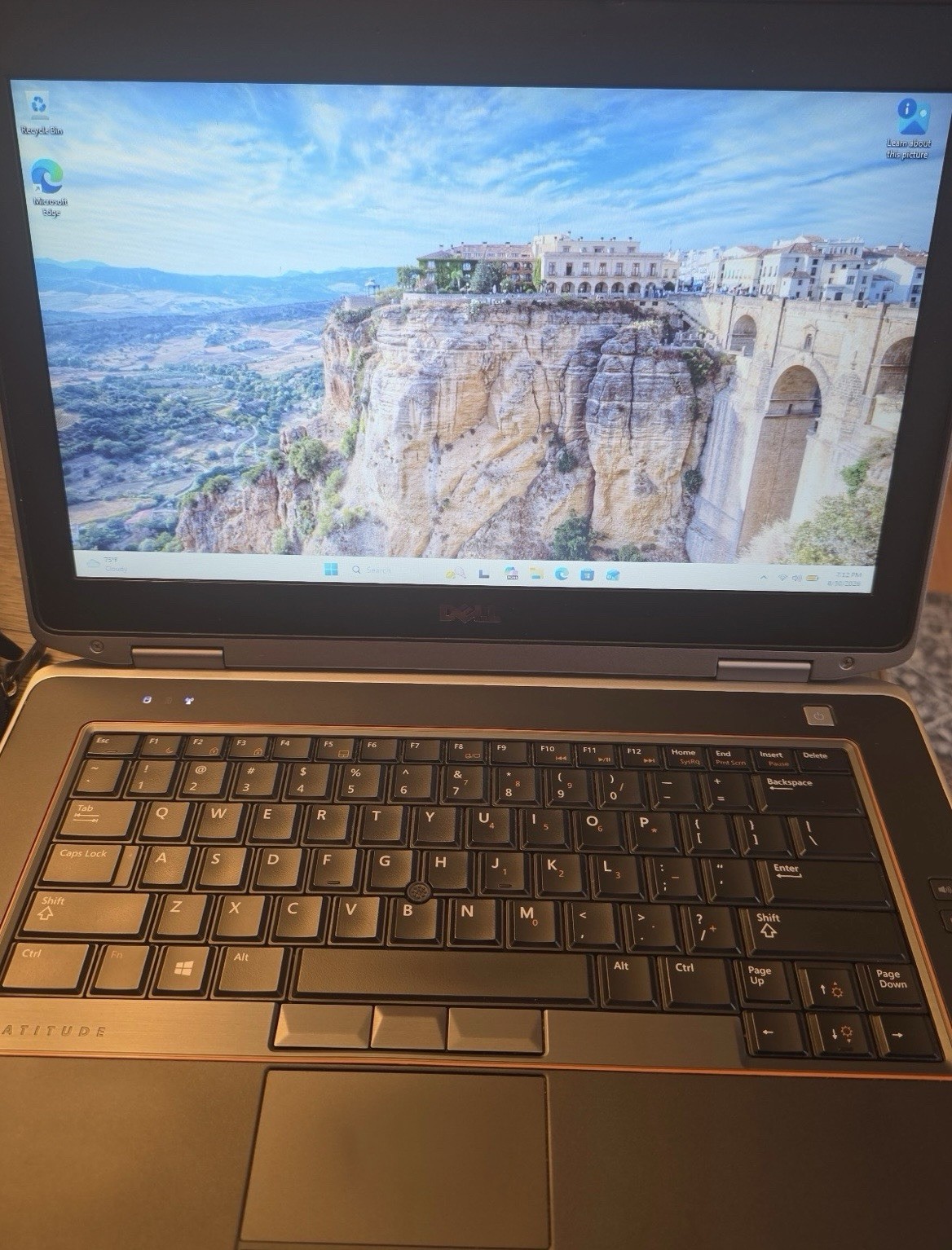 Clean Dell E6420 Vintage Windows 11 Pro Laptop  i5 2.5ghz 4gb 120GB DVDRW