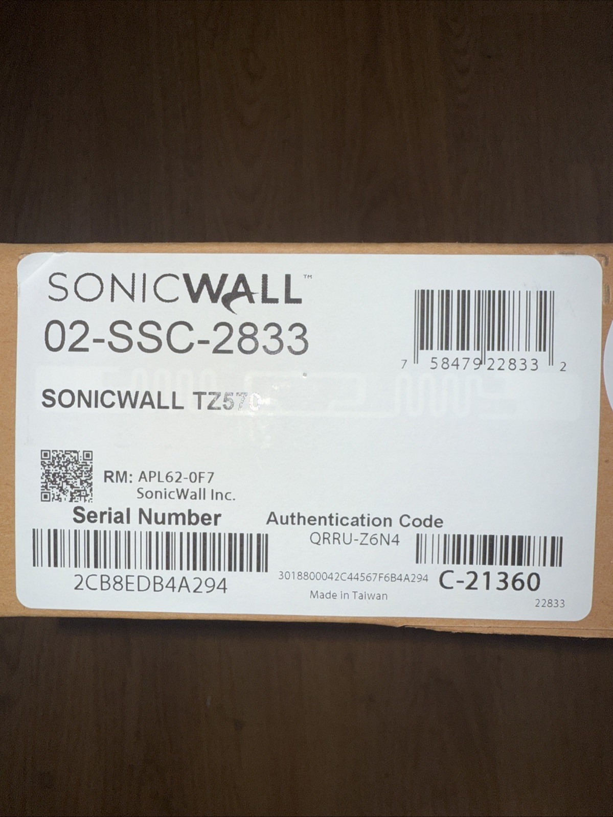 SonicWall TZ570 Network Security Appliance Bare Unit  02-SSC-2833  Brand New