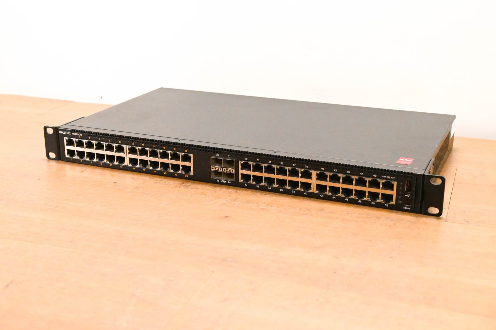 Dell N1148P-ON N1100 Series 48x 1GB PoE+ RJ45 4x 10GB SFP+ EMC Switch CG01V70