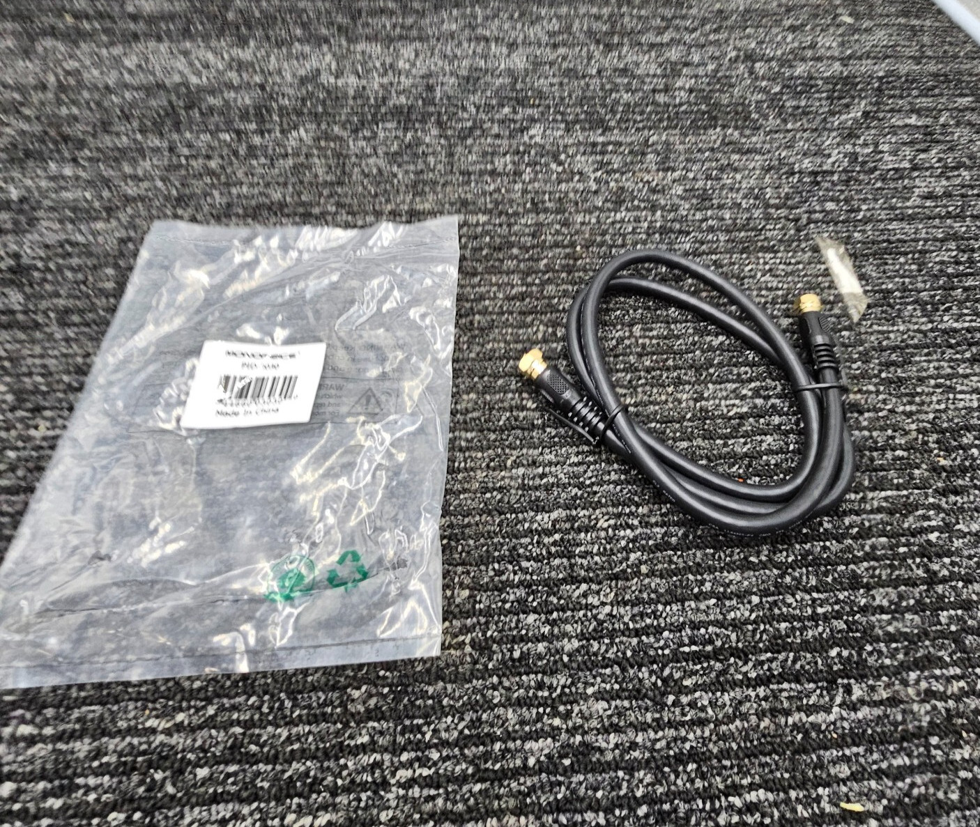 (QTY 5) Monoprice 3030 3ft RG6 (18AWG) 75Ohm, Quad Shield, CL2 Coaxial Cable