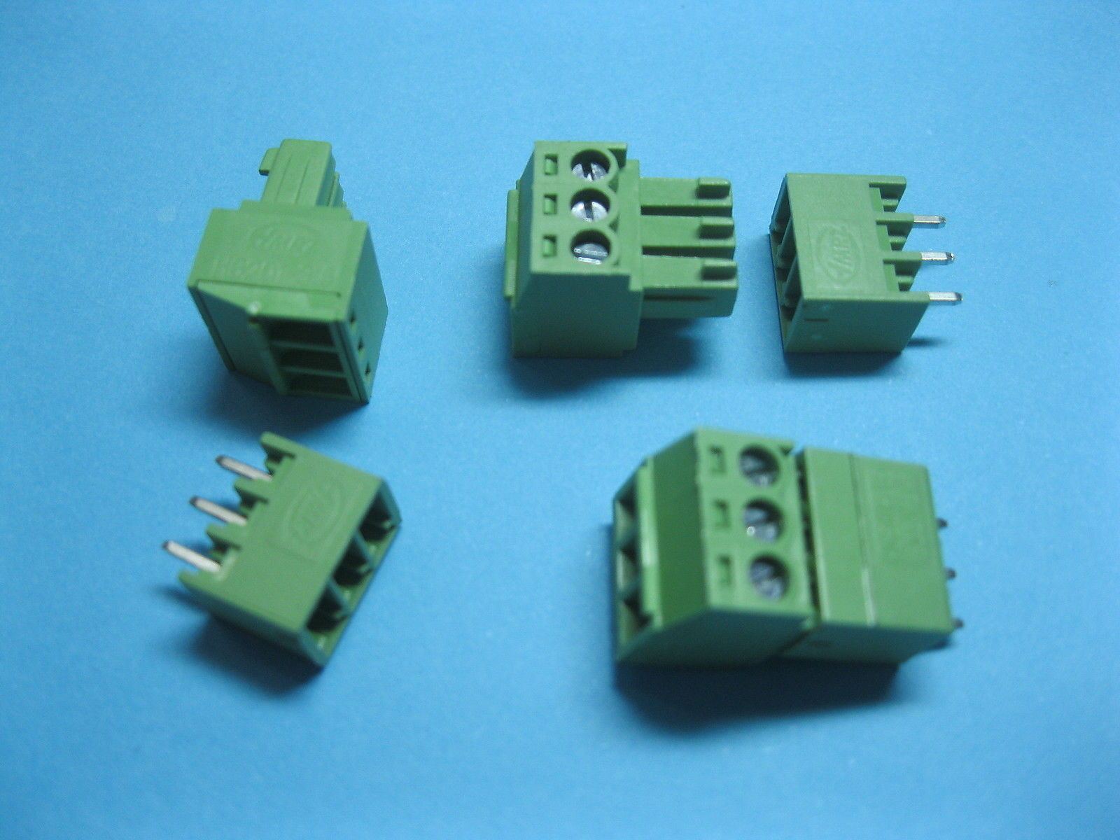 200 pcs Pitch 3.81mm 3 pin Screw Terminal Block Connector Green Pluggable Type