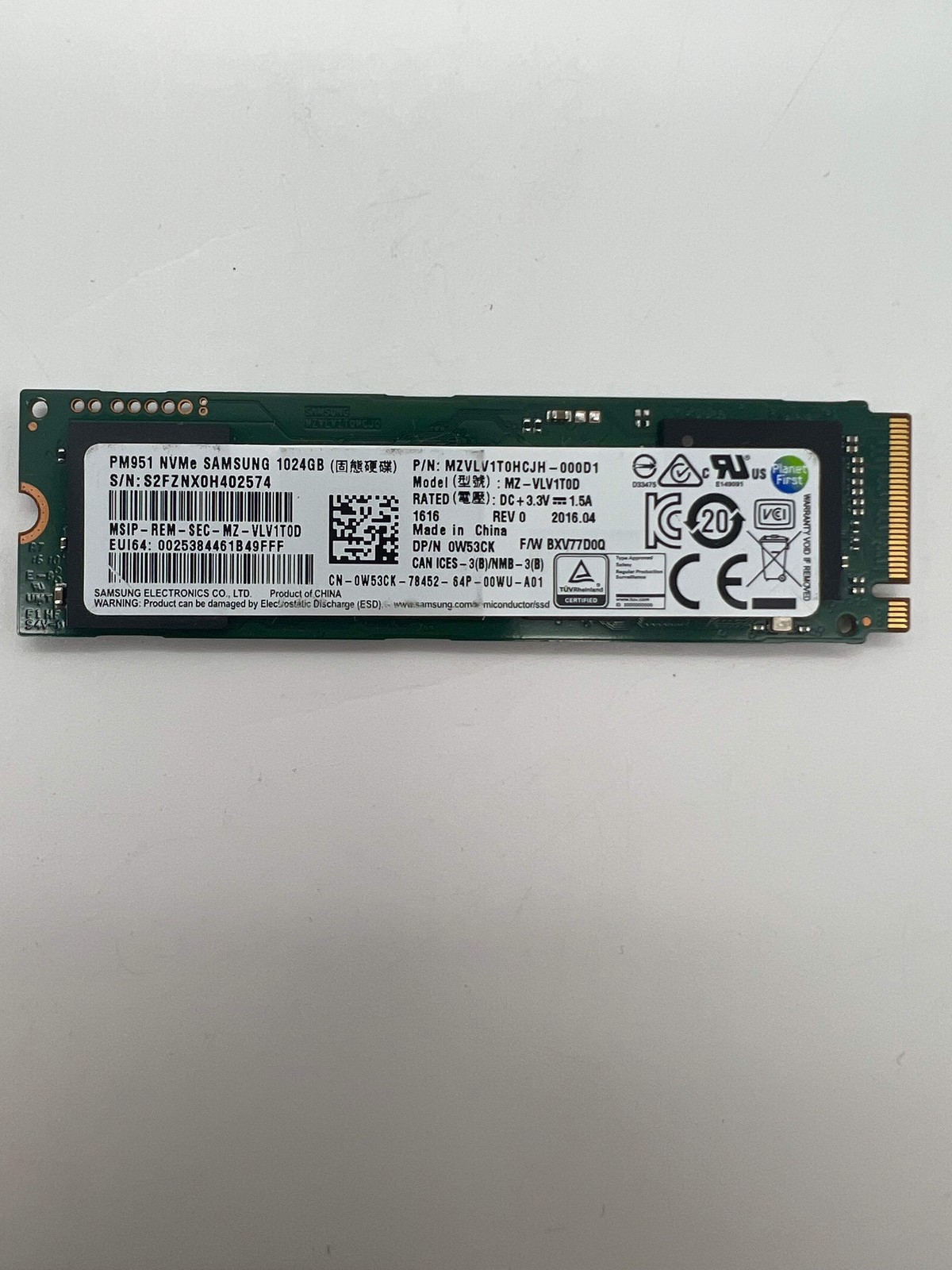 Samsung PM951 1024GB PCIe NVMe M.2 2280 Internal SSD MZ-VLV1T0D