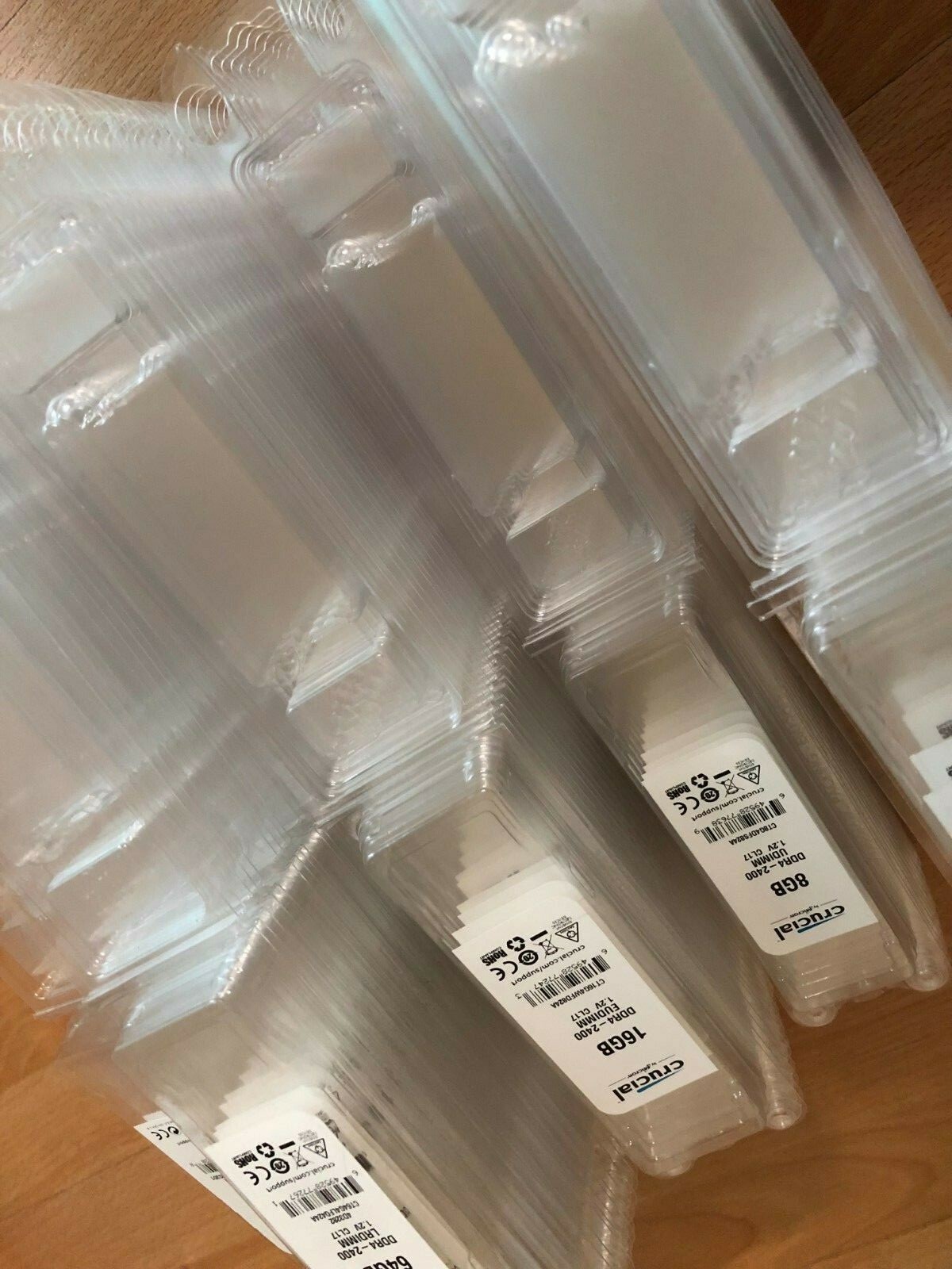 10 pcs Crucial  CT16G4RFD4213 16GB DDR4 2133  DDR4 MEMORY ESD PRTECTIVE CASE