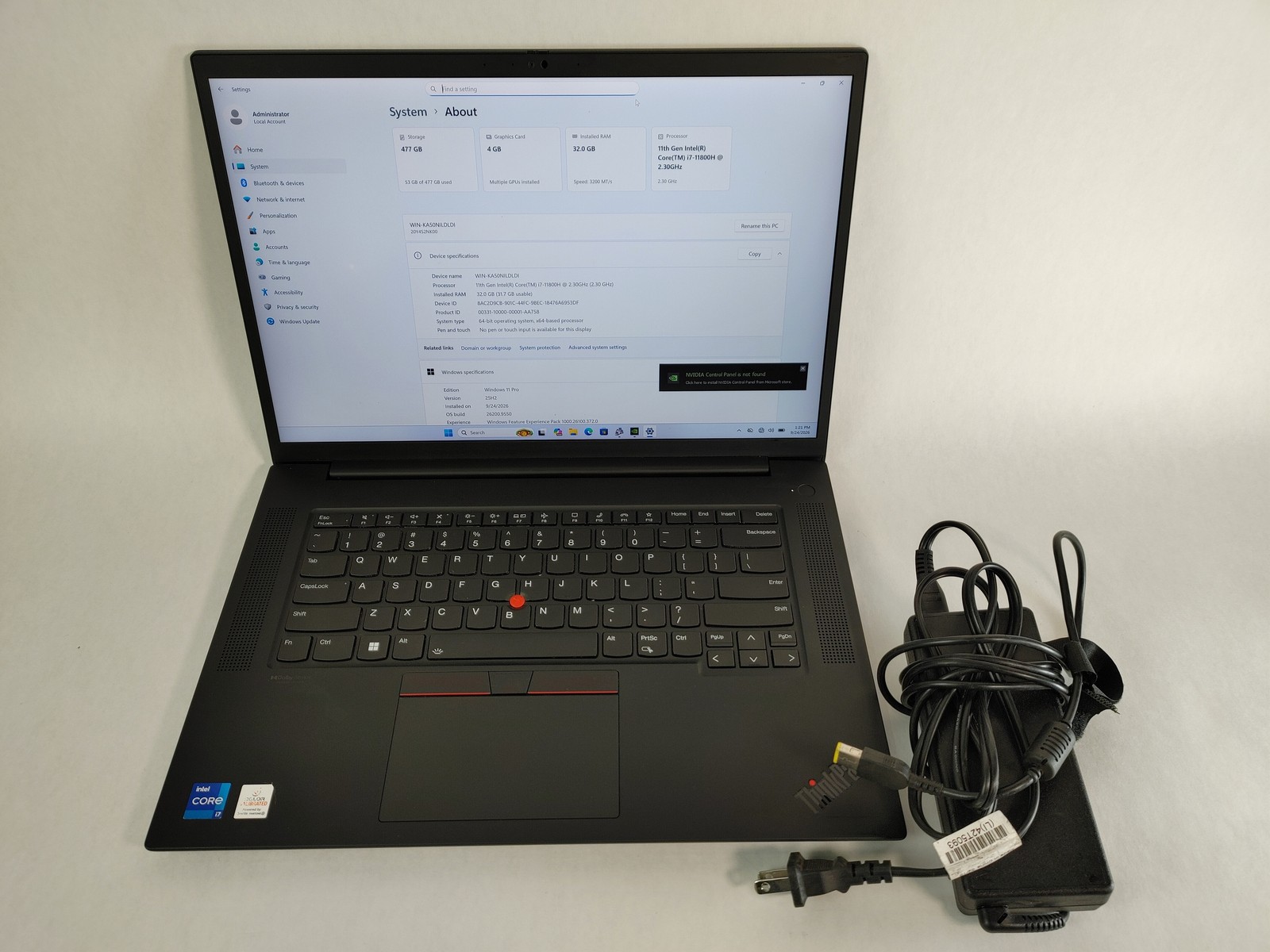 Lenovo ThinkPad P1 Gen 4 Core i7-11800H 2.30 GHz 32 GB DDR4 512 GB NVMe Windows