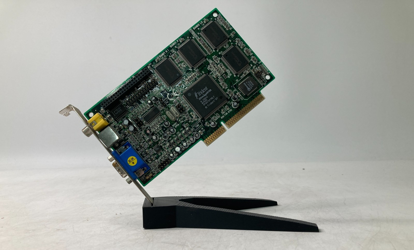 Vintage Trident Sparkle SP-9750AT REV B 4MB AGP Graphics Card