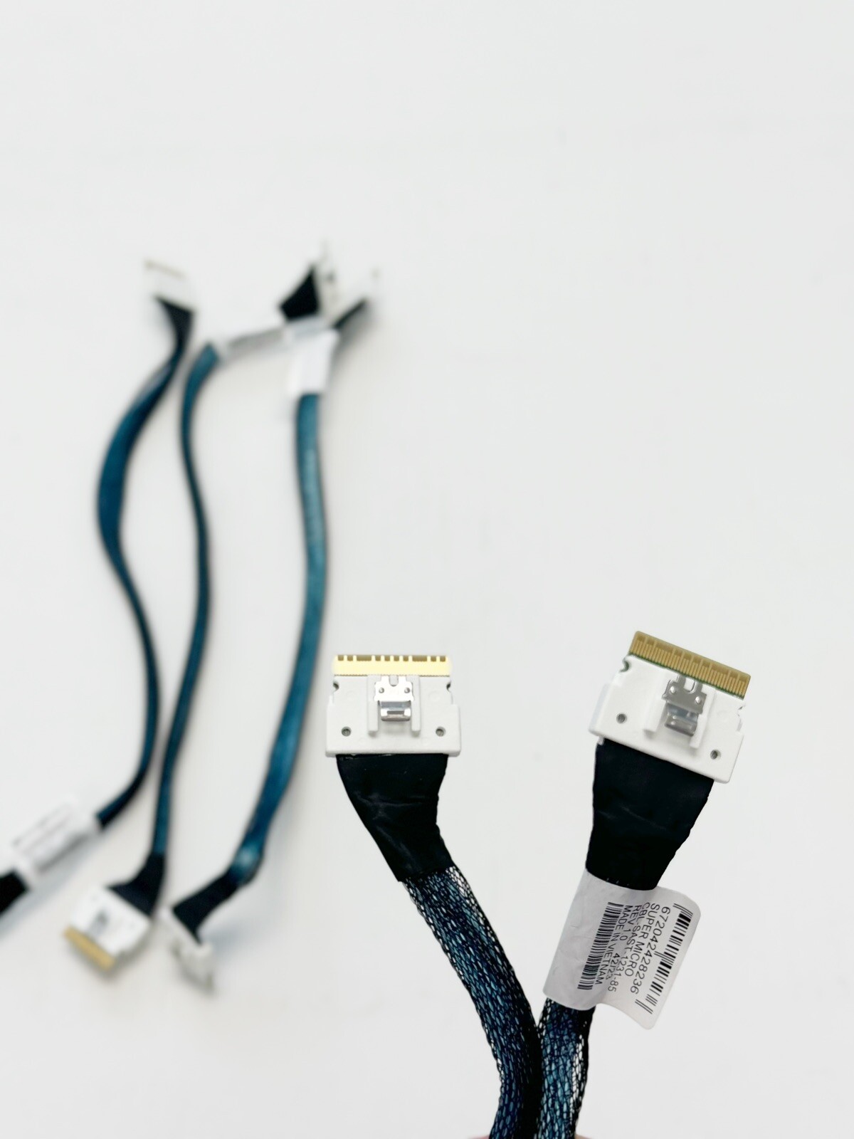 Lot of 4x Genuine SUPER MICRO 30CM CBL-SAST-1231-85 Cable 1.0 672042428236