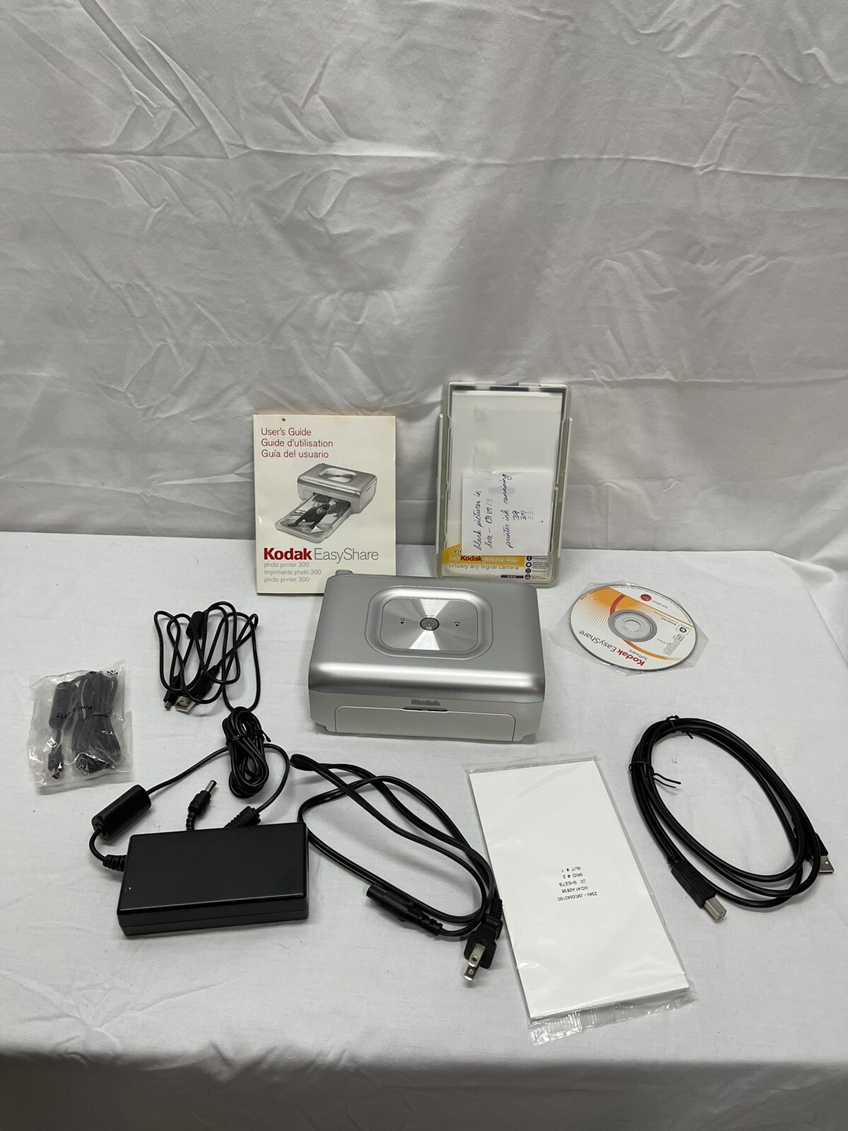 Kodak EasyShare PP300 Digital Photo Thermal Printer  W/ PHOTO PAPER No Box