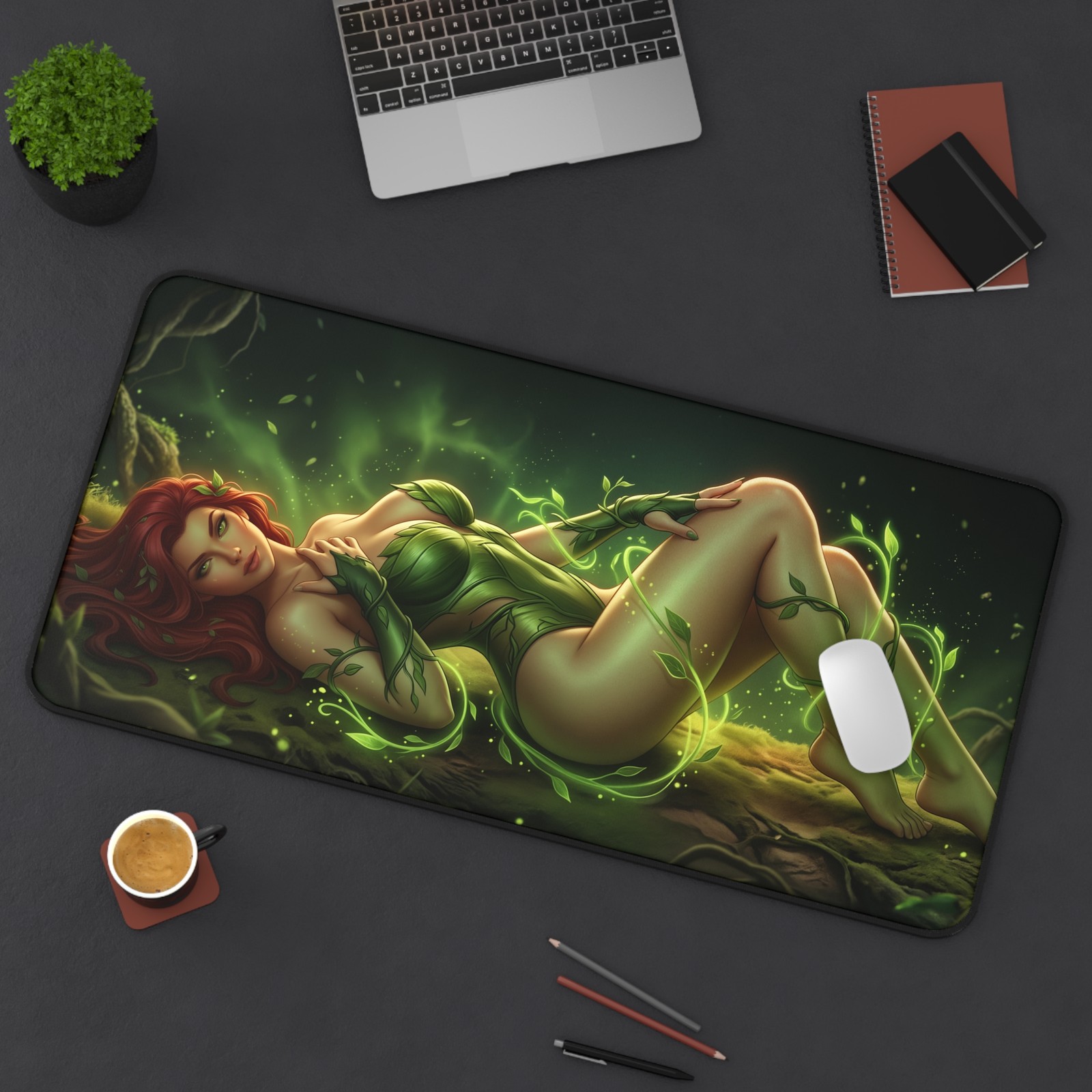 DC Comics Mouse Pad, Poison Ivy Desk Mat, Gamer Gift XXL