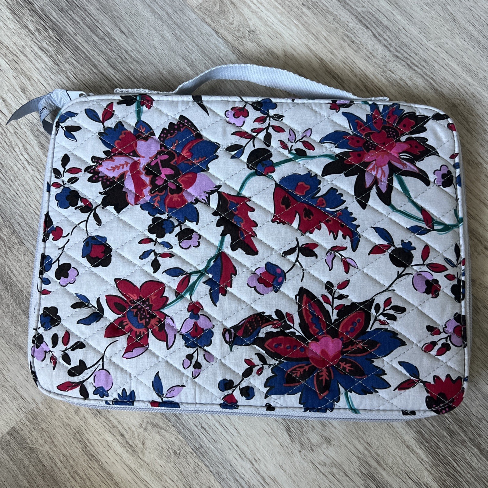 VERA BRADLEY Tablet Tamer Organizer Zip Around Case Dream Tapestry School