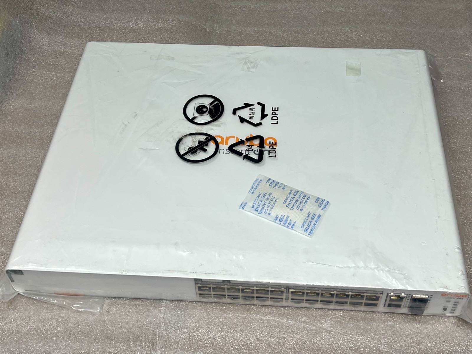 JL807A Aruba Instant On 1960 24G 20p Class4 4p Class6 PoE 2XGT 370W  New Open