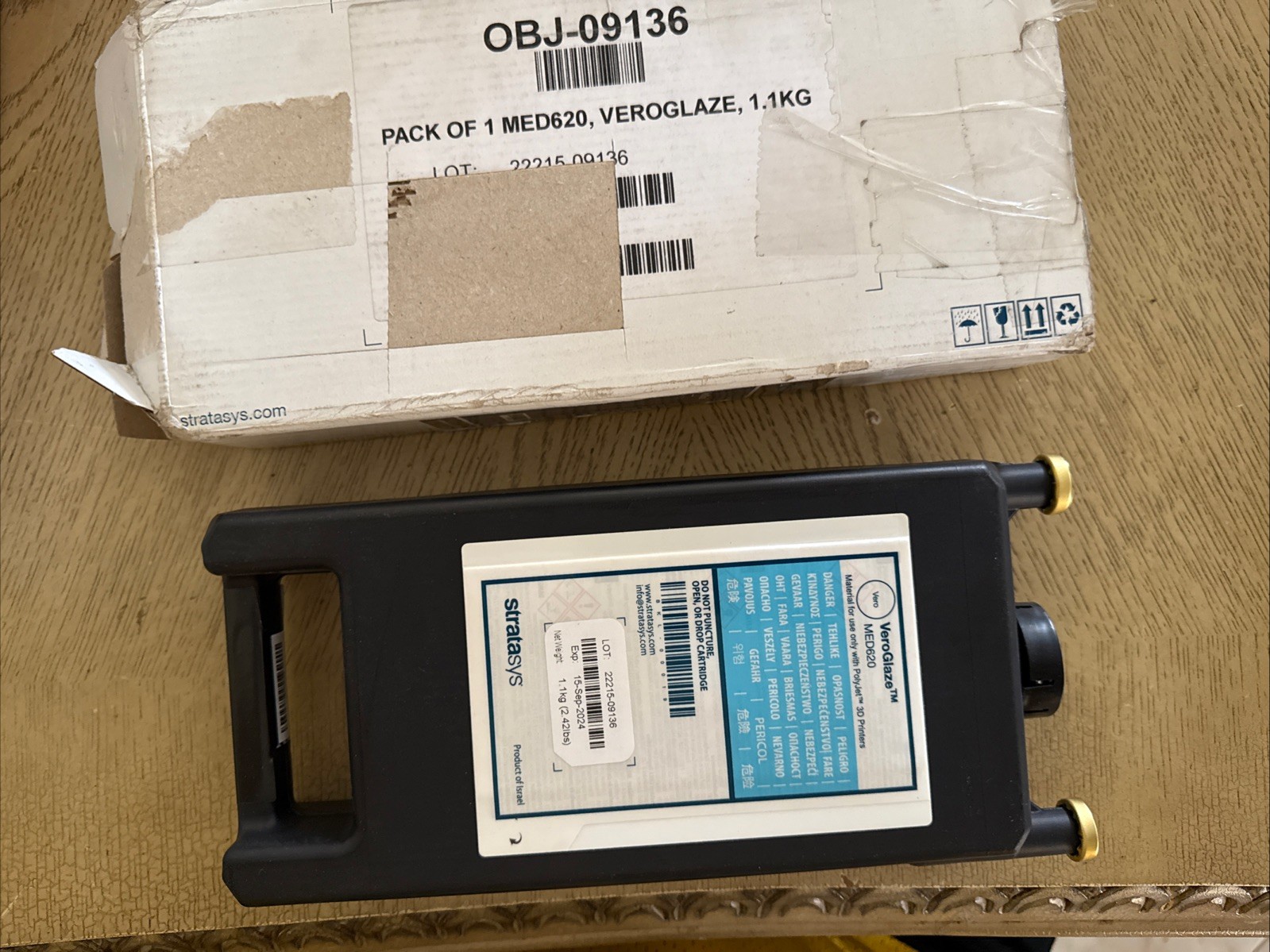 Stratasys OBJ-09136, Med620, Veroglaze, 1.1 Kg, (New), Exp: Sep 15, 2024