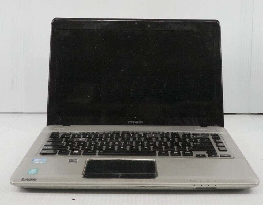 Toshiba Satellite E305-S1995 Laptop 15