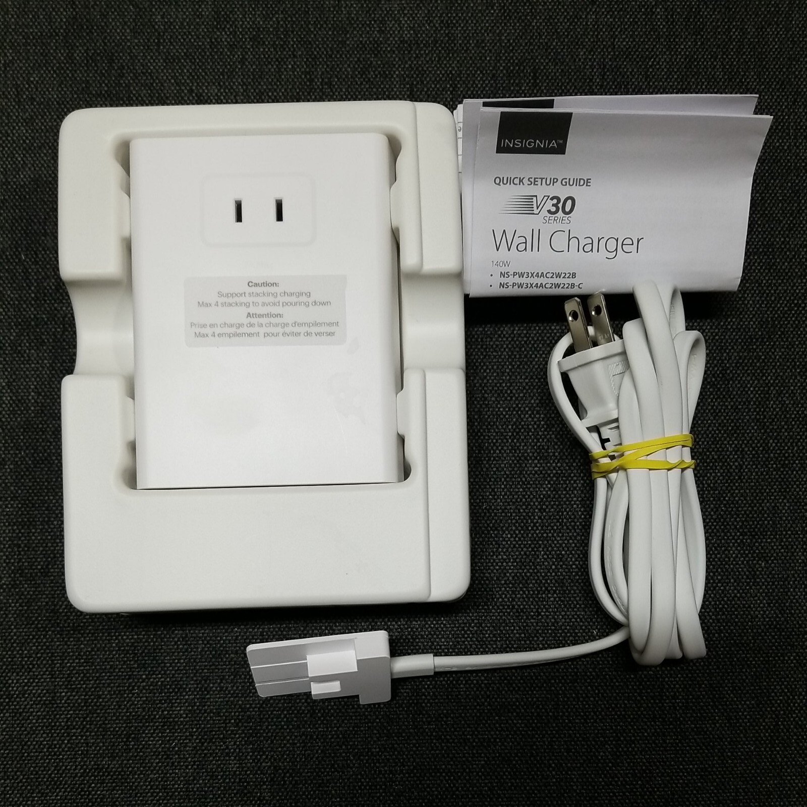 Insignia 140W 4 Port USB-A & USB-C Desktop Charger For Macbook Pro 16 and More