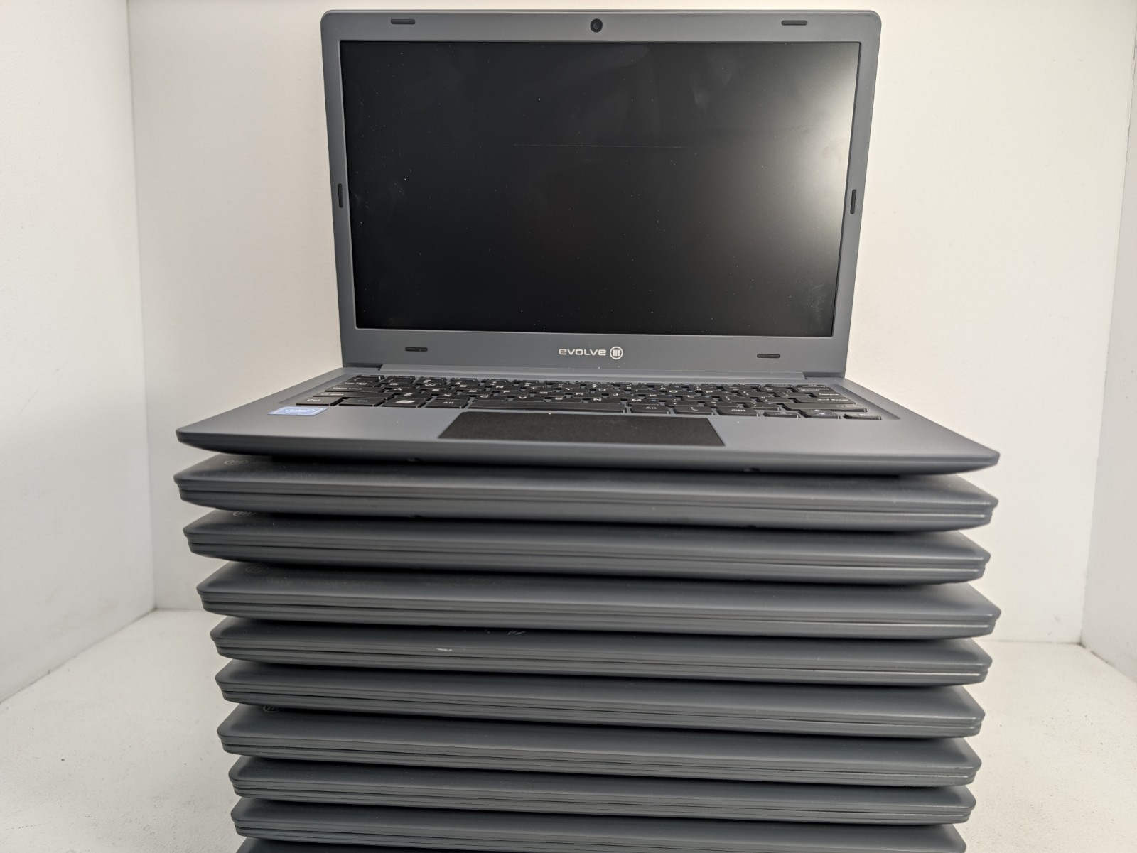 Wholesale lot of 10 Evolve III Maestro 11.6" -Intel Celeron N3450, 4GB, 64GB SSD