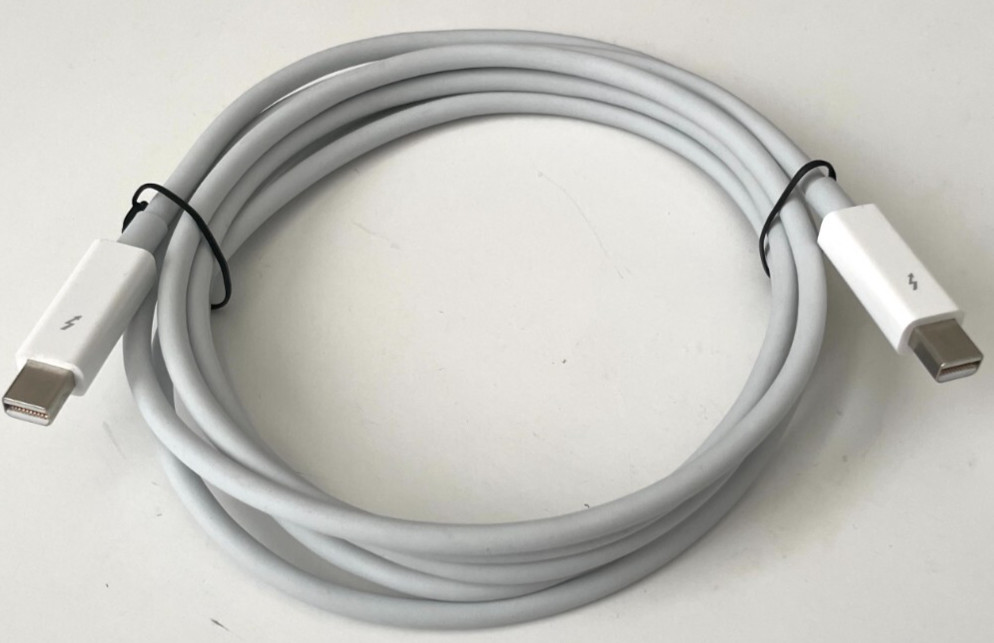 Apple Thunderbolt 2 Cable 2m (6 Feet) Mini DP