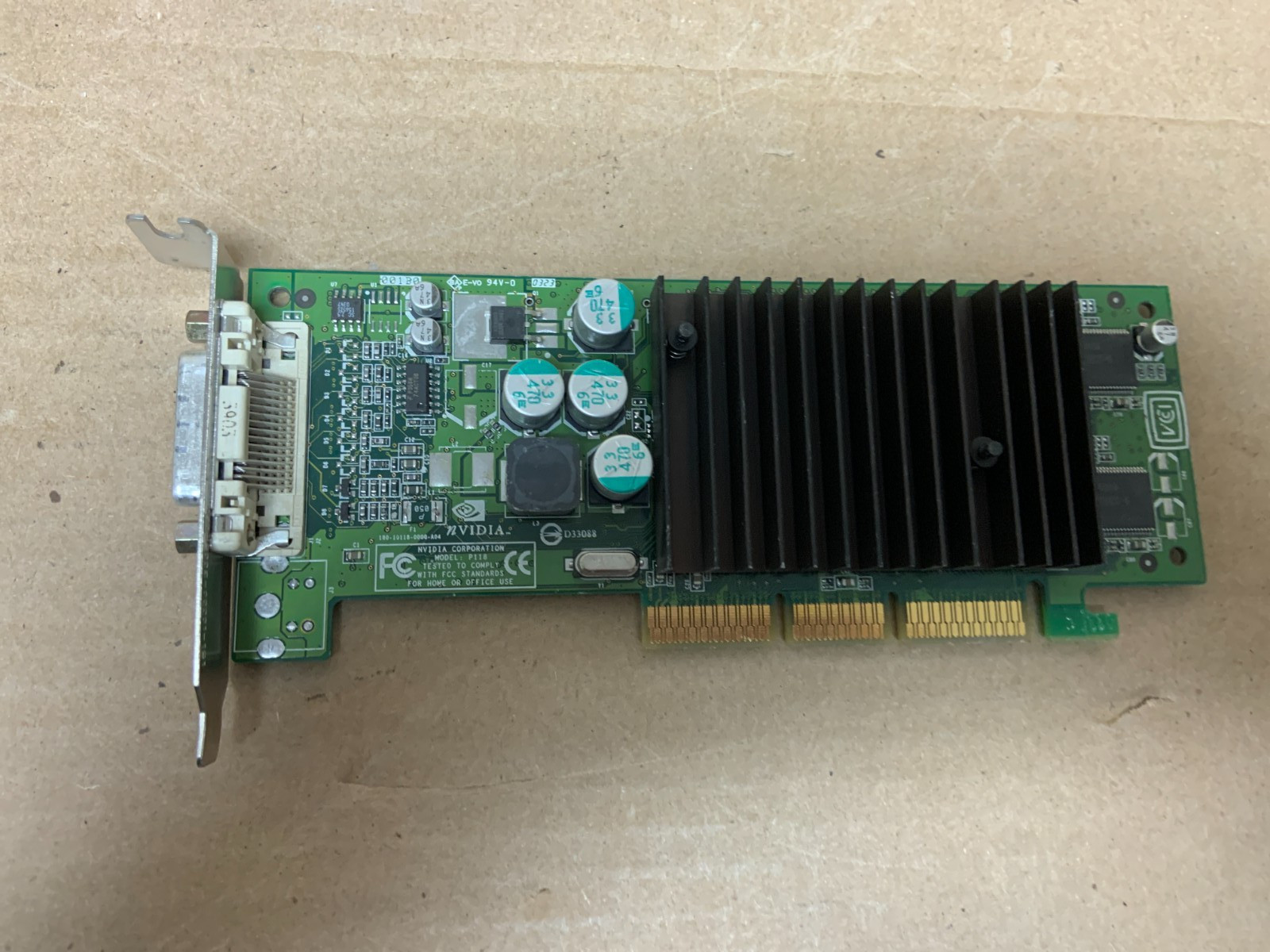 Dell NVIDIA Quadro4 280NVS P118 AGP DMS-59 64MB Video Card 0J0880, Low Profile