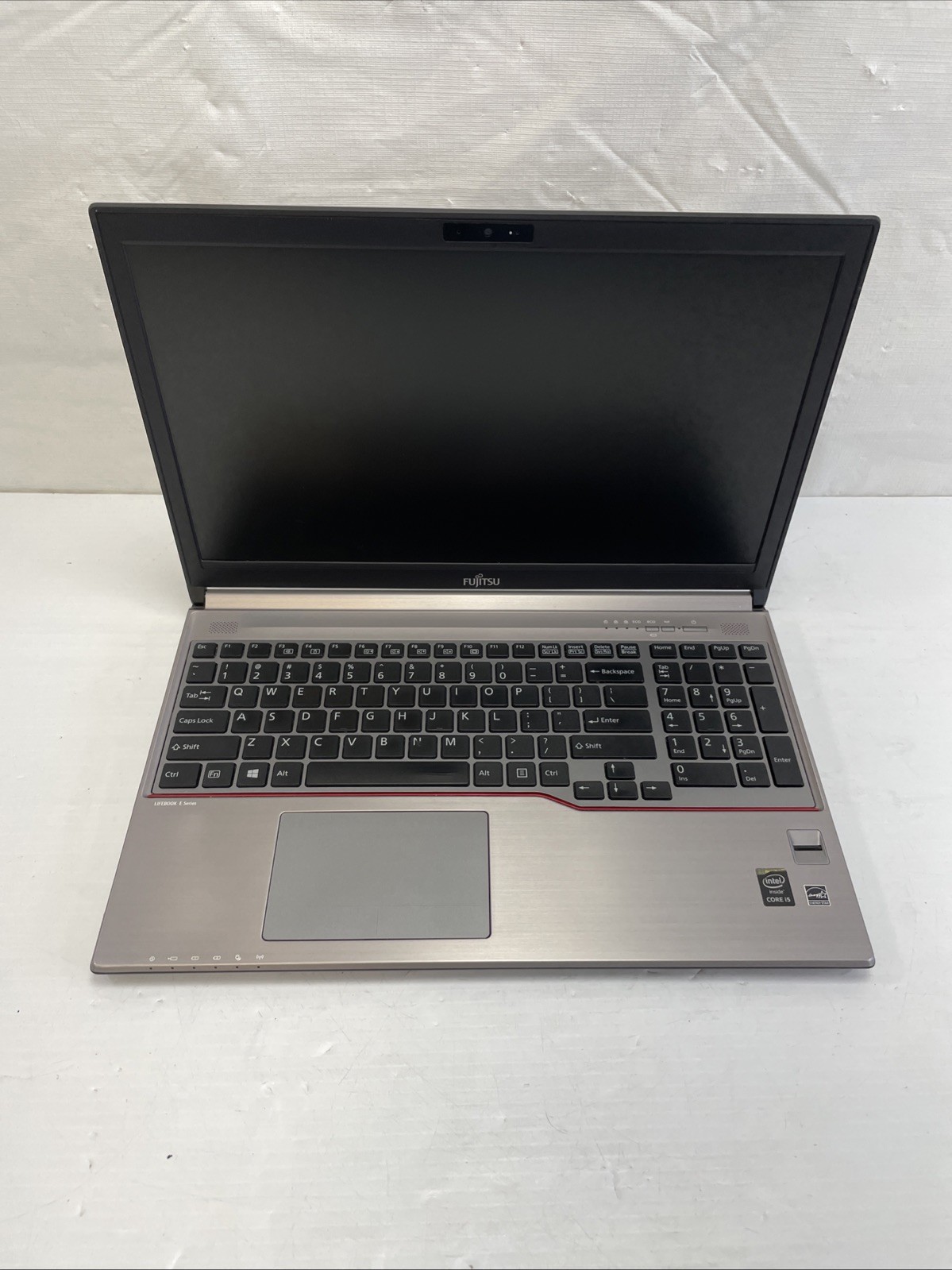Fujitsu Lifeboook E754 i5-4200M 2.5 Ghz 4 GB Ram No hard drive or o.s.