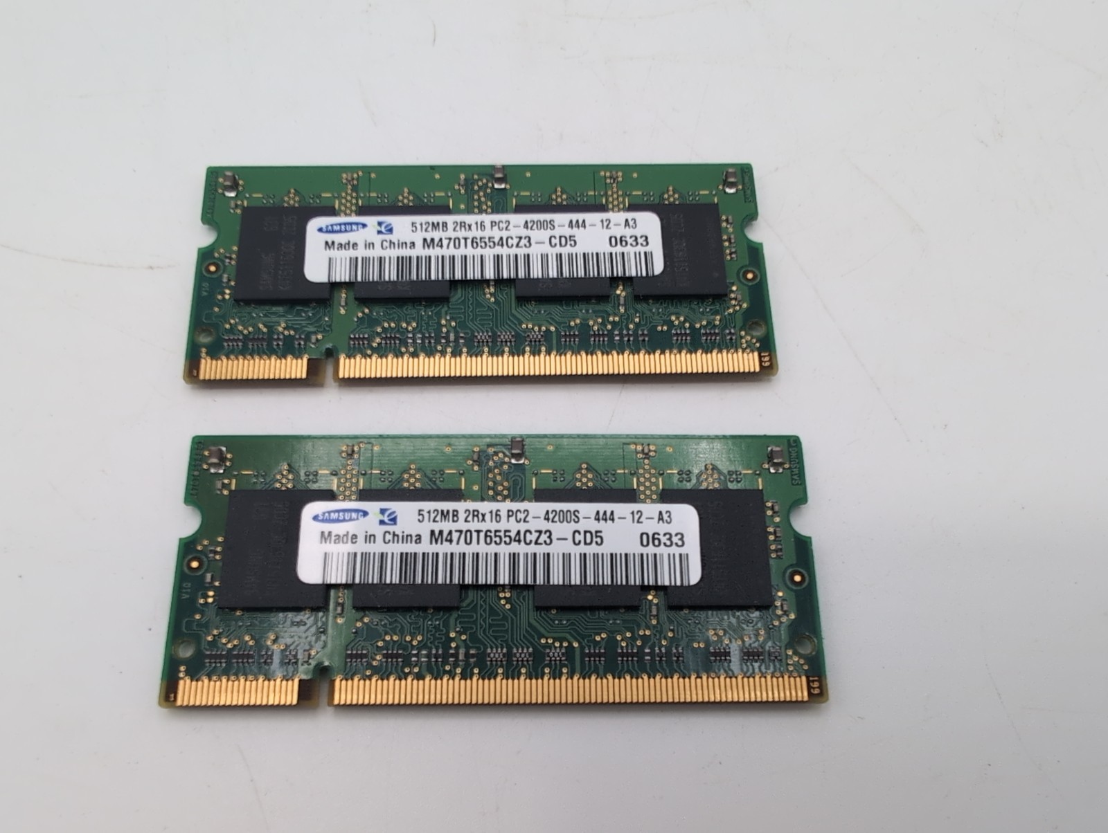 Samsung 512MB DDR2 SDRAM memory model M470T6554CZ3-CD5.(NOT TESTED)FOR A LAPTOP 
