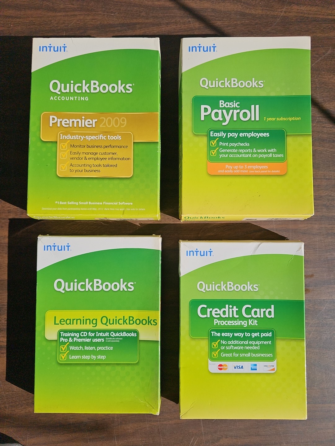  Quickbooks Premier 2009 Accounting, Basic Payroll,  Credit Card Processing Kit.