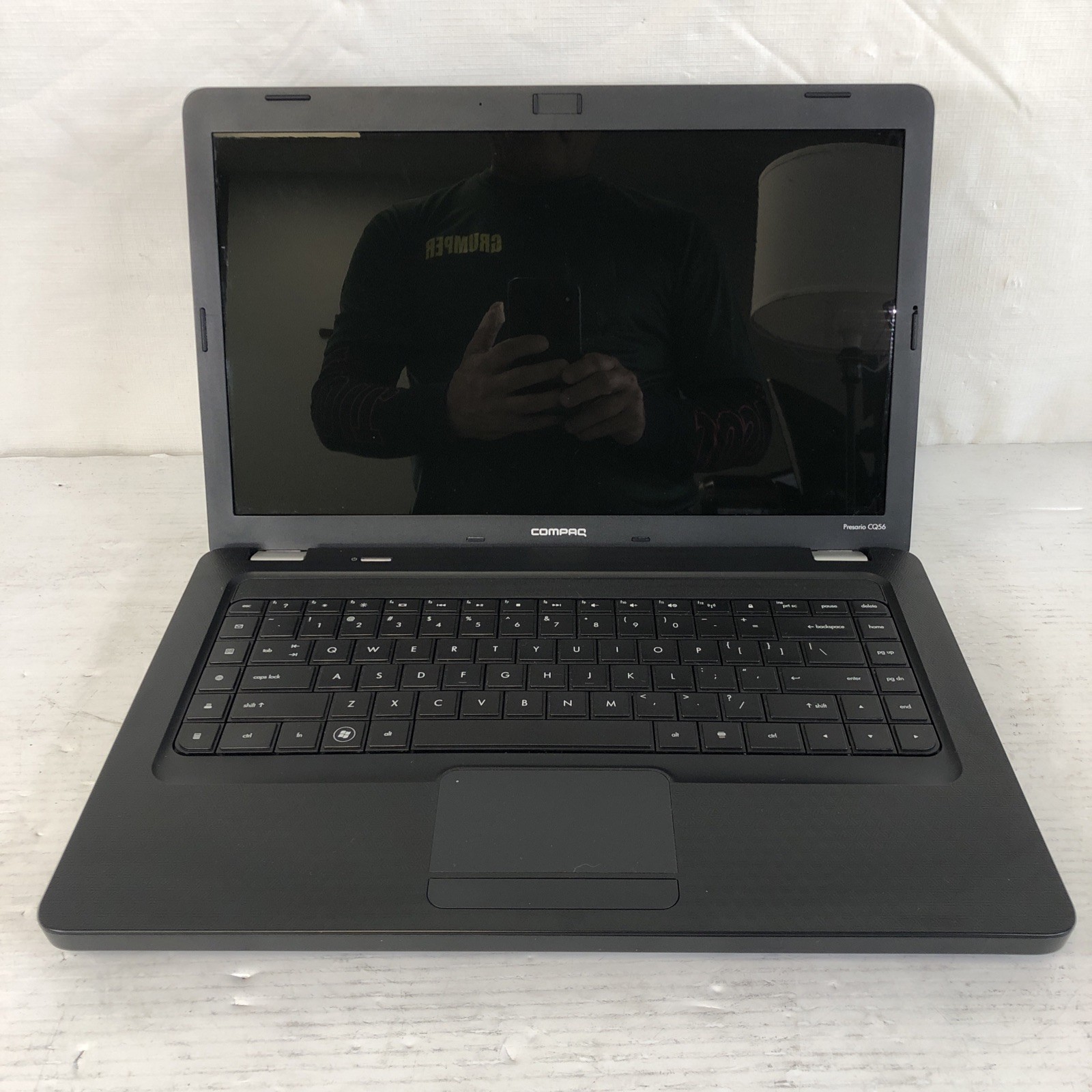 Compaq Presario CQ56 15.6" AMD V140 2.30Ghz 2GB RAM No HDD Bad Btt - WORKING