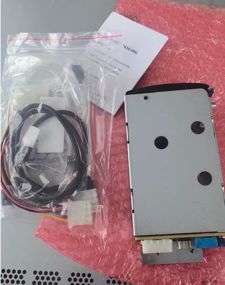 New Super Micro Rear 2.5 hard drive cage mcp-220-82616-0N bpn-sas3-826tq-b2b