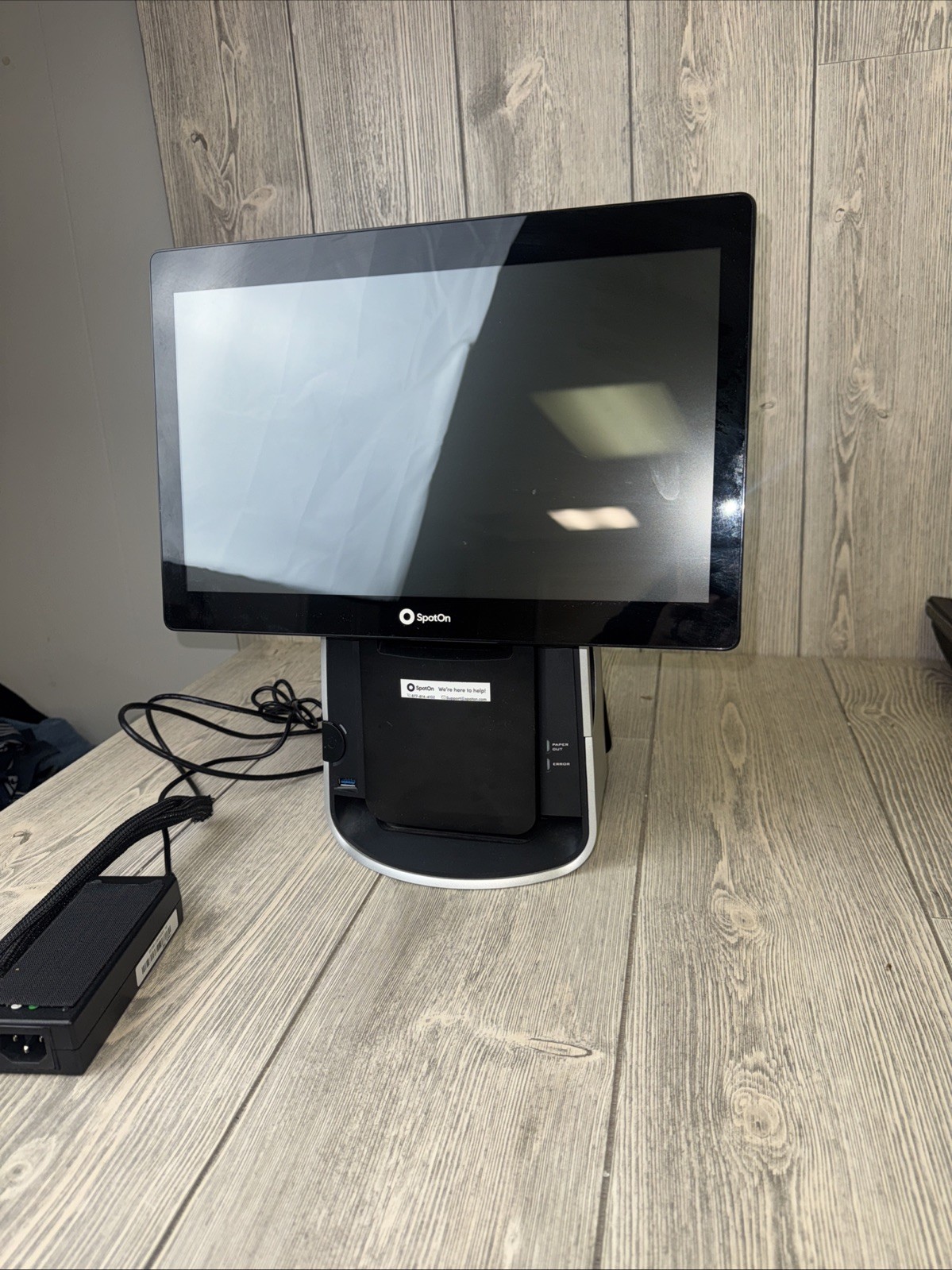 SpotOn Inpos-T80 L15Q5 15.6" Touchscreen POS  Used Good