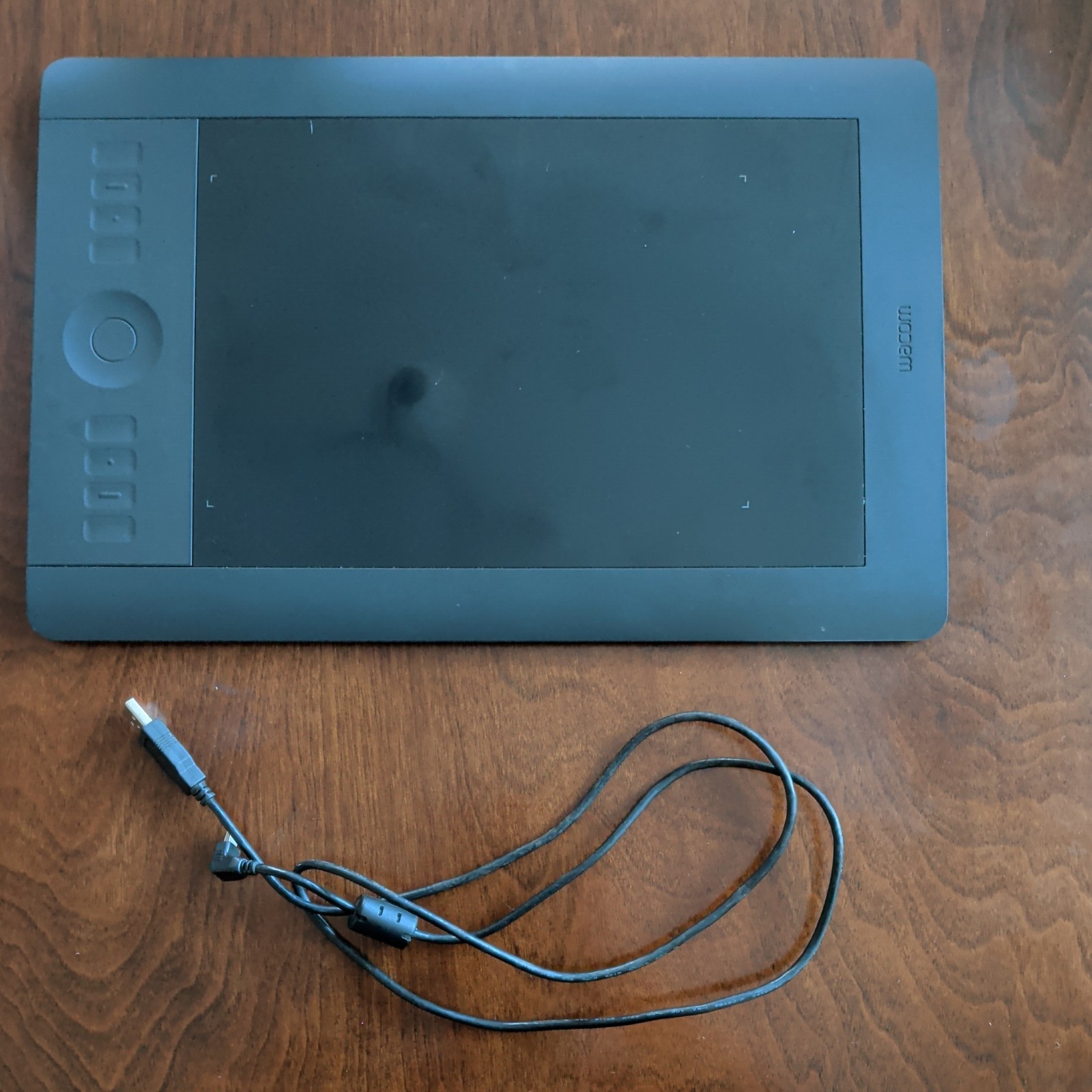 Wacom Intuos 5 Touch Pen Tablet PTH-650 No Pen, comes with USB