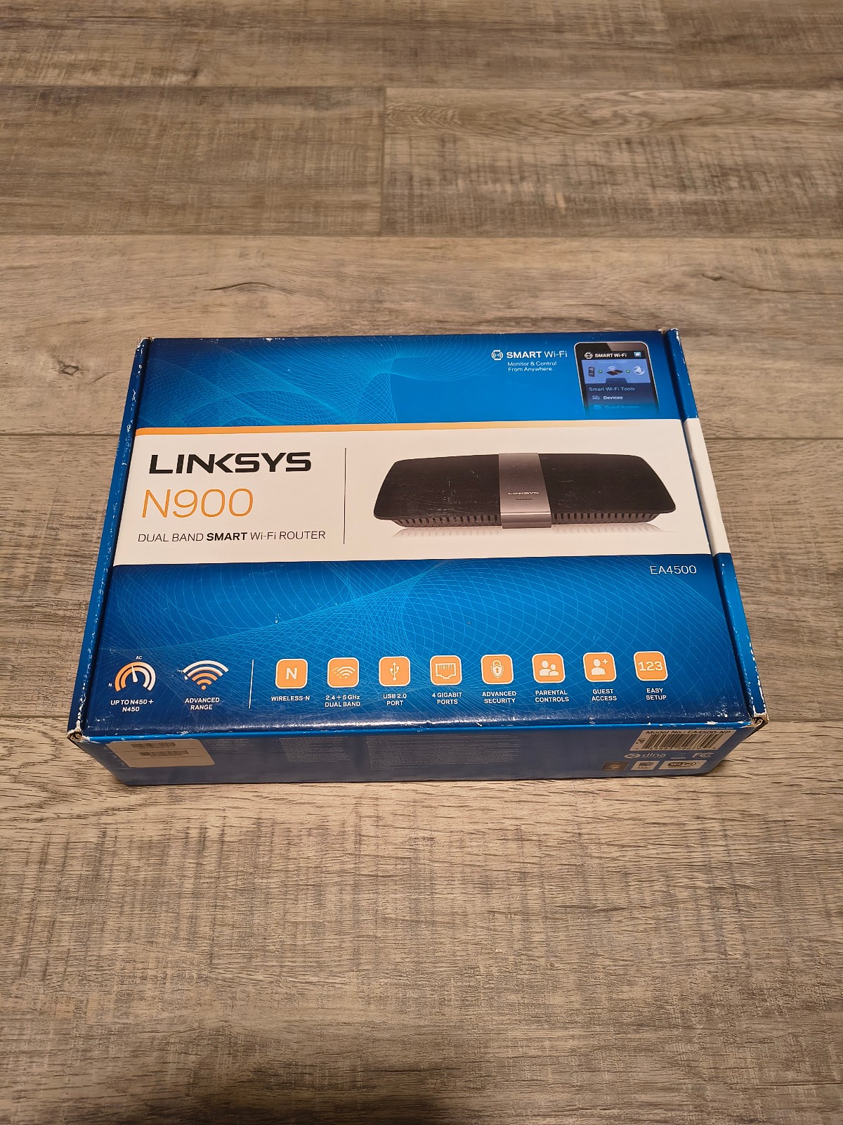 CISCO Linksys EA4500 N900 Dual Band Wi-Fi Wireless Router, Up to 450 Mbps