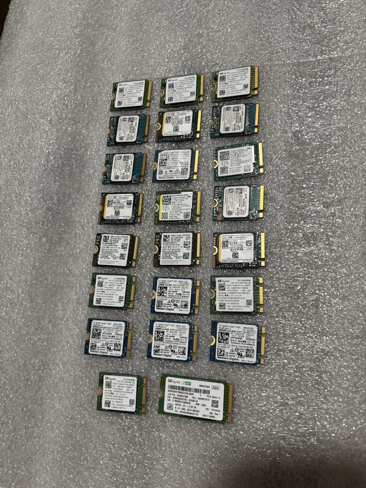 LOT OF 23 MIX BRAND SSD 256 GB M.2 NVMe 2230 LAPTOPS Internal SSD