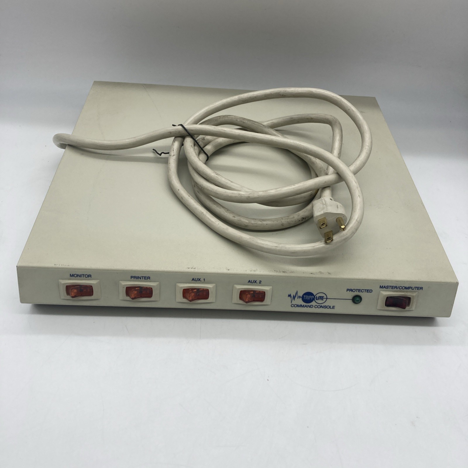 Tripp Lite Command Console CCI 6-12 Surge Suppressor Power Strip