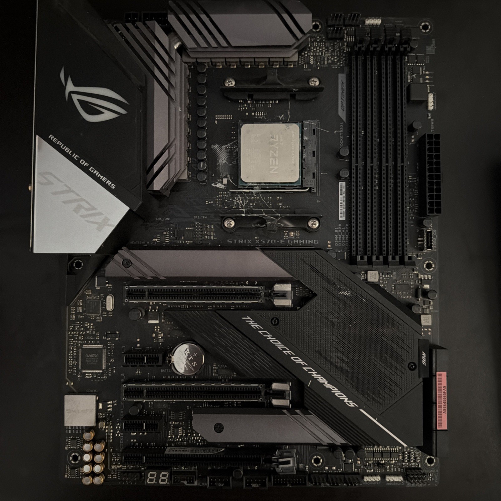ASUS Rog STRIX X570-e Motherboard W/ CPU AMD Ryzen 7 3700x