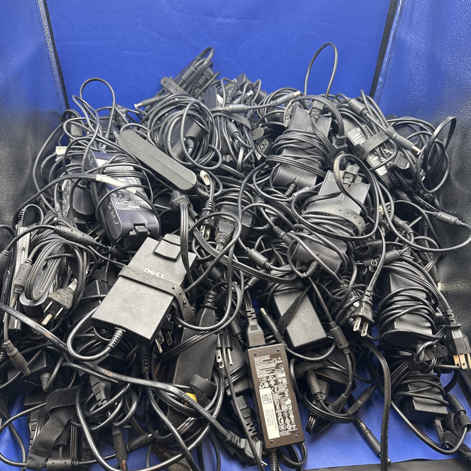 Lot Of 92 DELL 19.5V 3.34A Ha65ns5/la65ns0 65W AC Power Adapter Charger