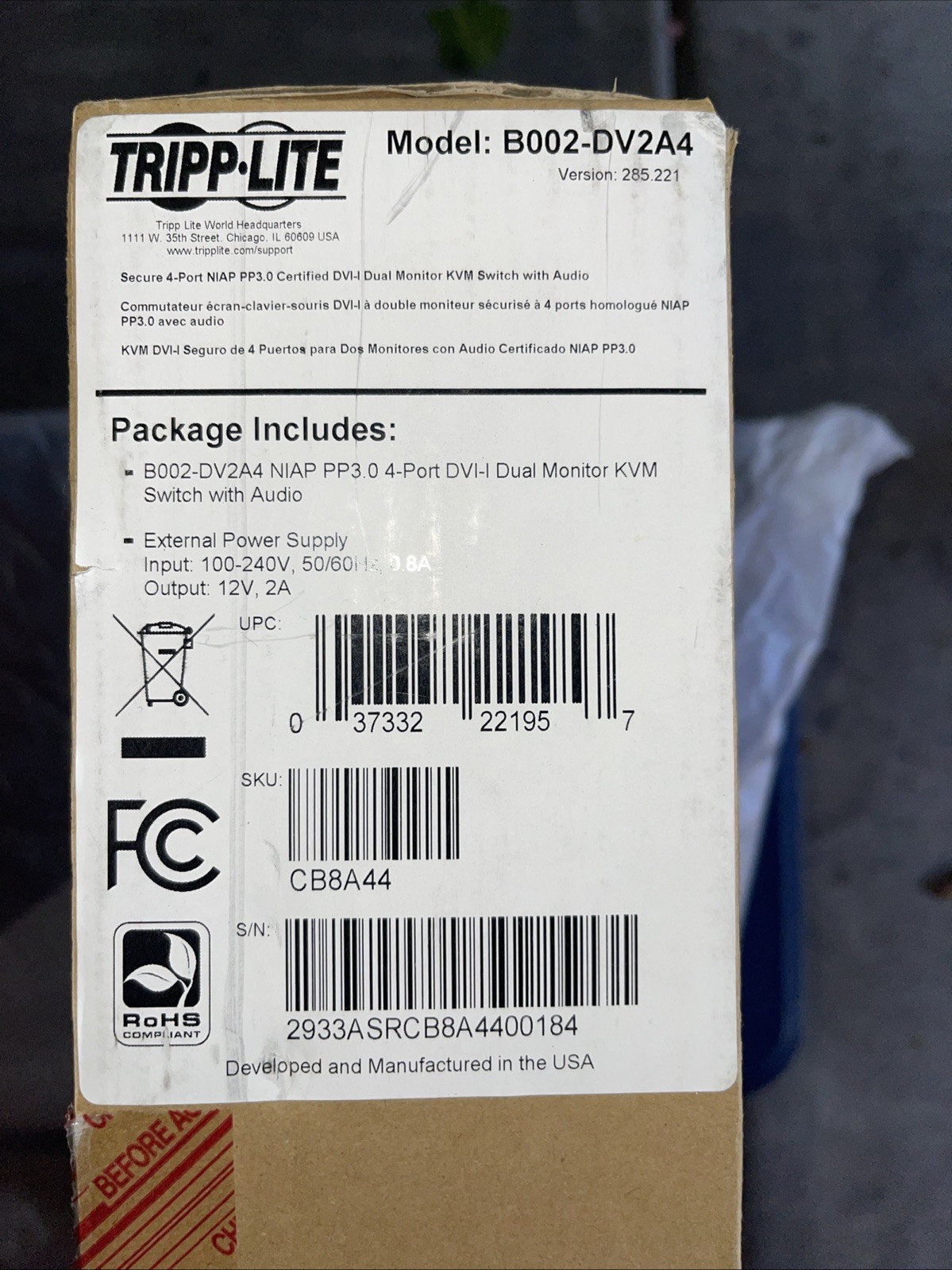 Tripp Lite B002-DV2A4 KVM Switch 4-Port DisplayPort Dual Monitor