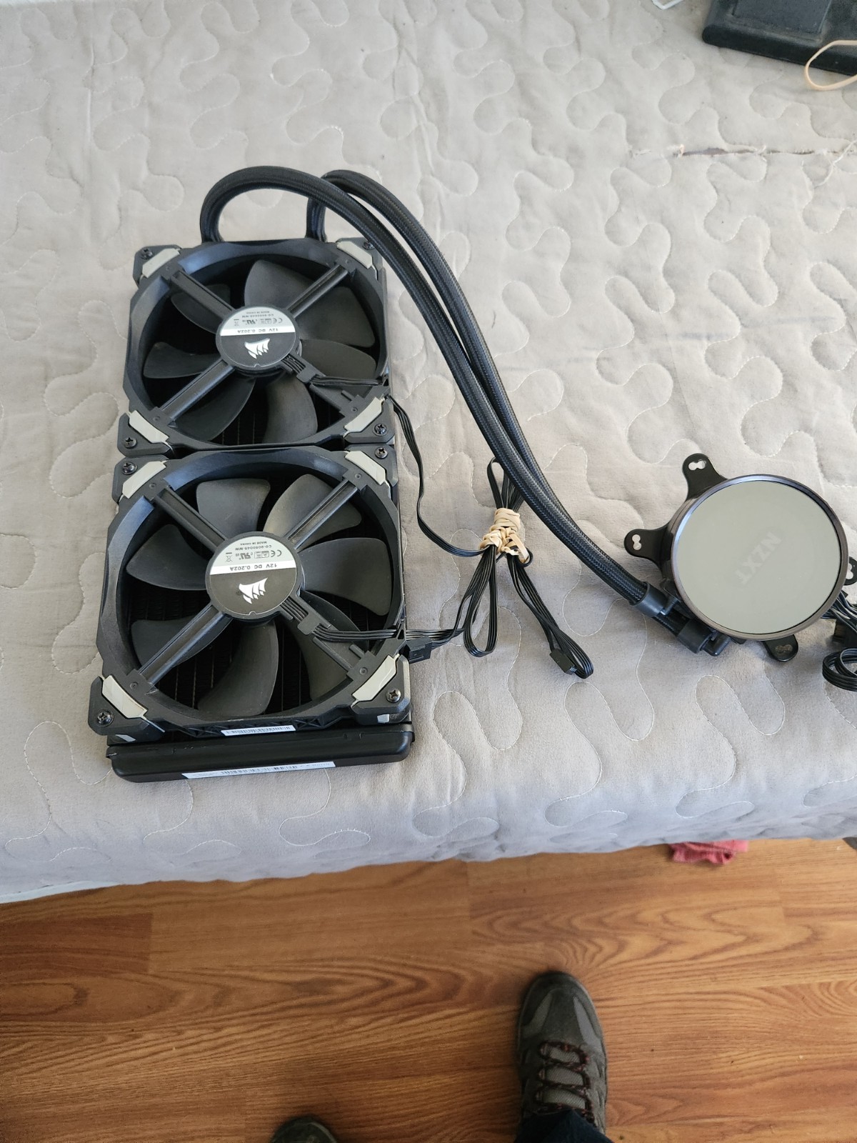 NZXT Kraken X62 280mm - All-In-One RGB CPU Liquid Cooler - Mirror Design