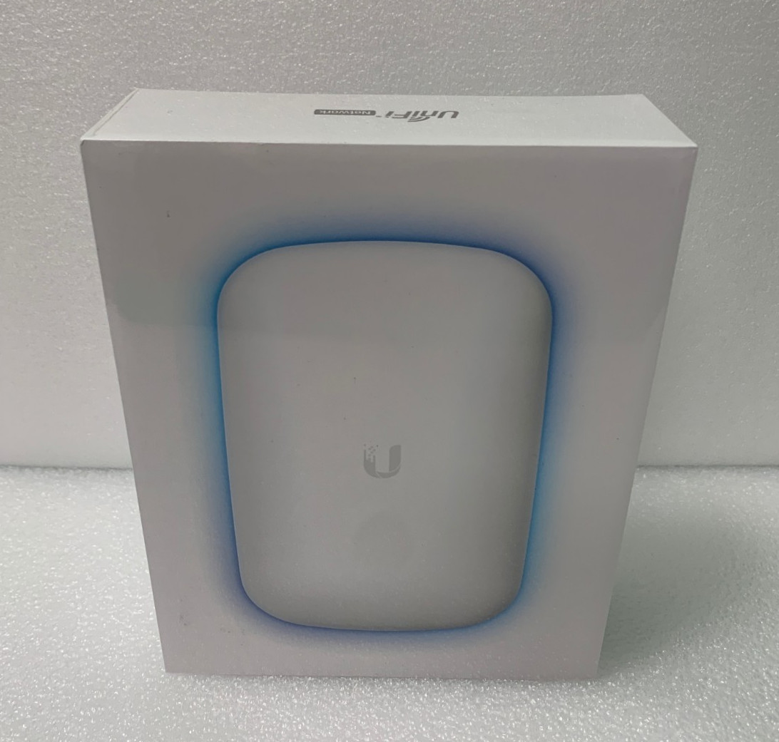 Ubiquiti UniFi BeaconHD Dual-Band WiFi Extender (UAP-BeaconHD)