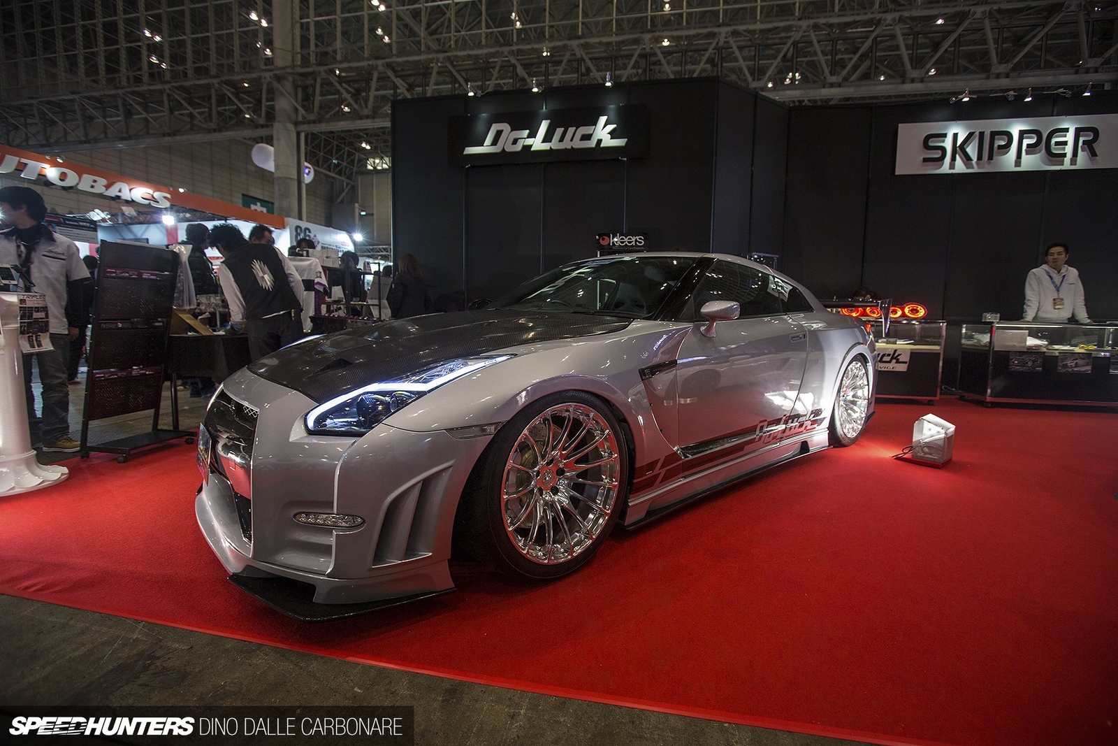 Cars do luck r35 nissan gtr gt r tuning Desk Mat Stitched